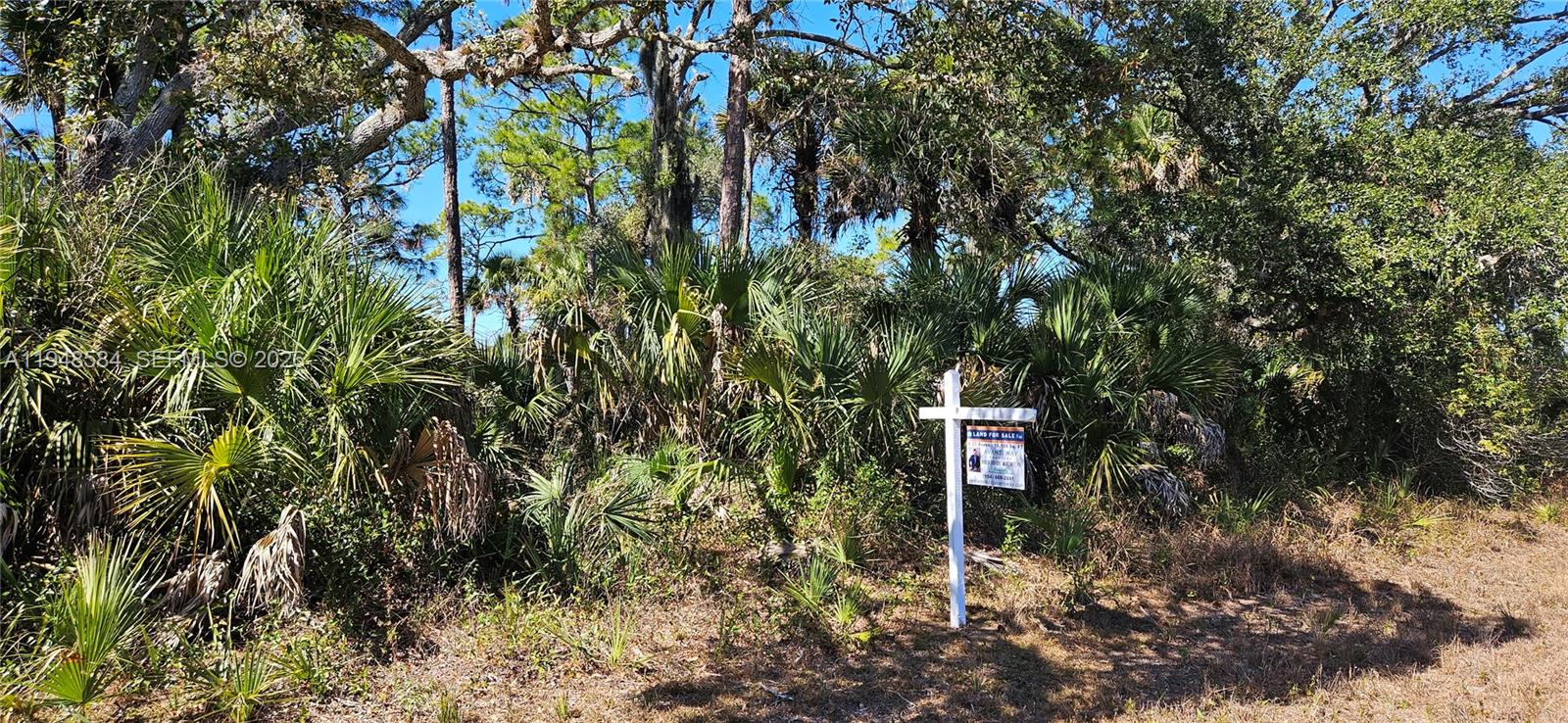 PORT LABELLE UNIT 11 - Land
