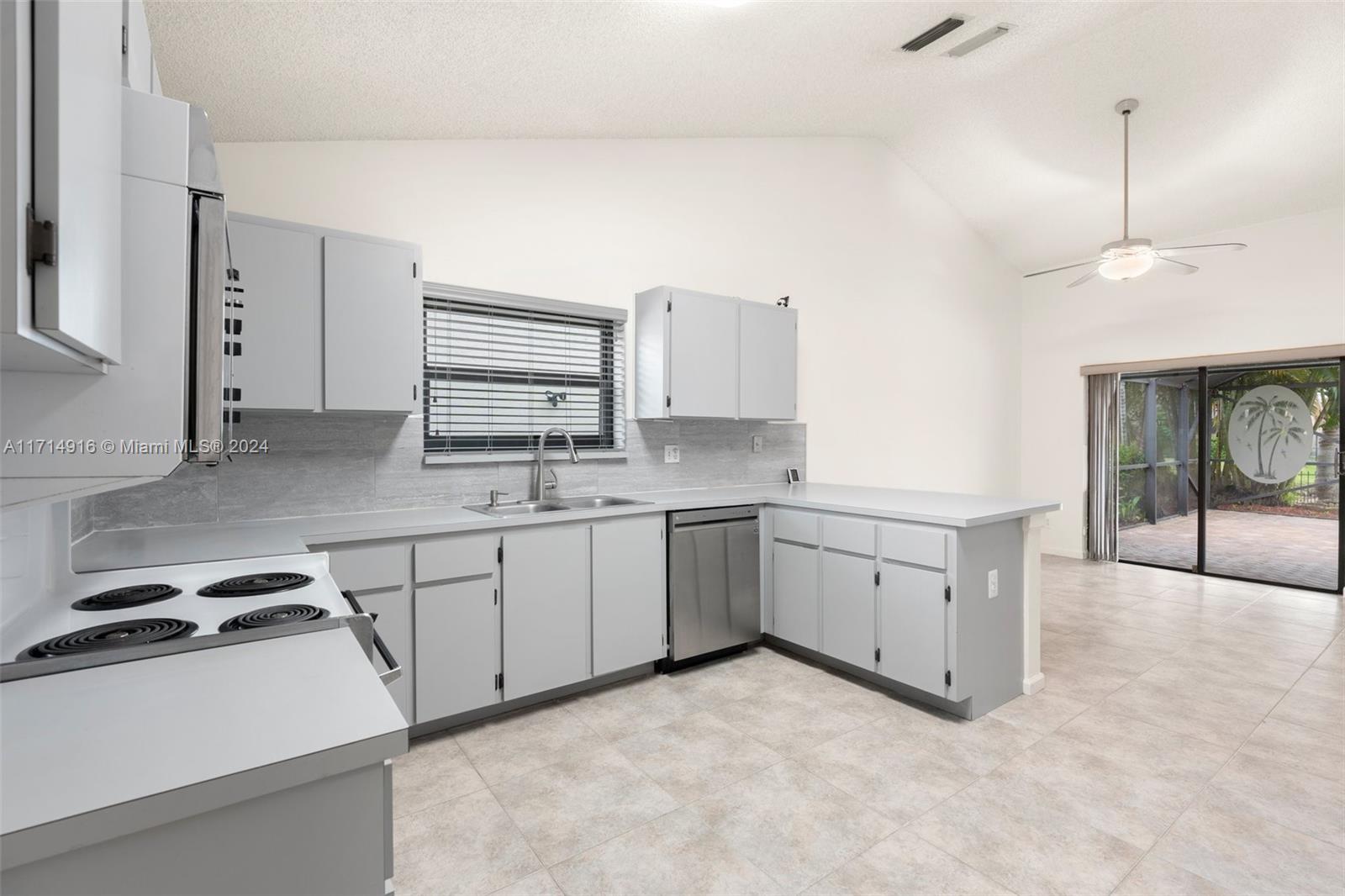 CITY OF LAUDERHILL SEC TH - Residential