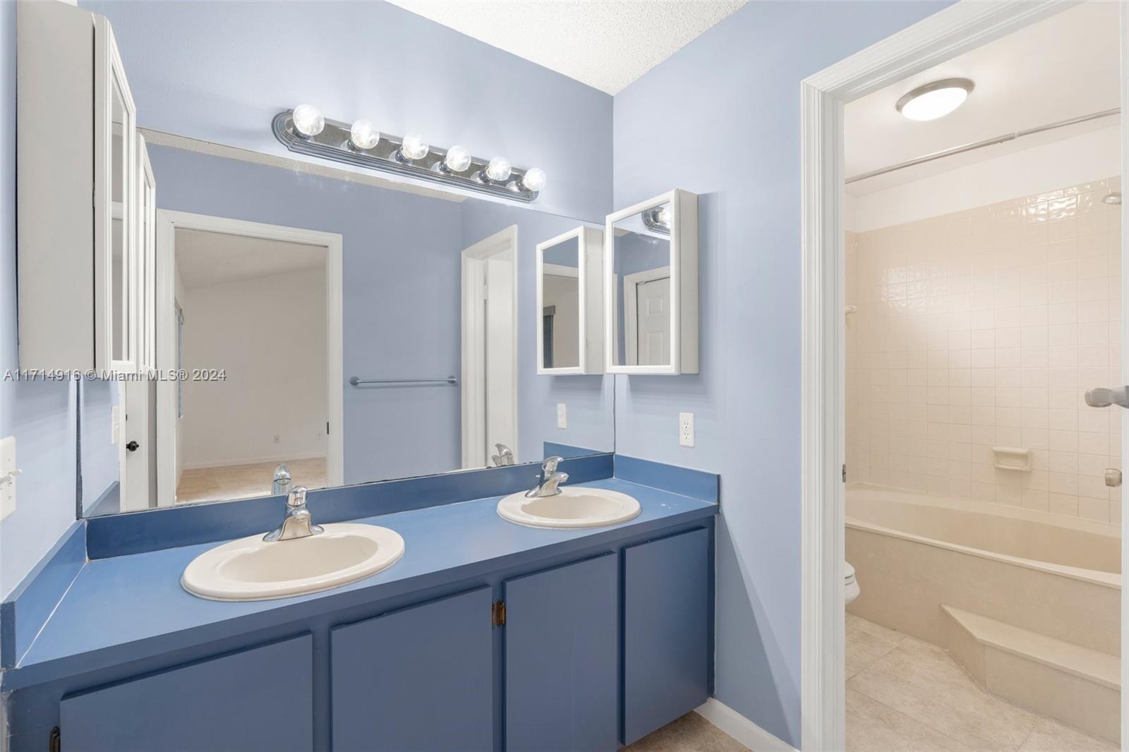 CITY OF LAUDERHILL SEC TH - Residential