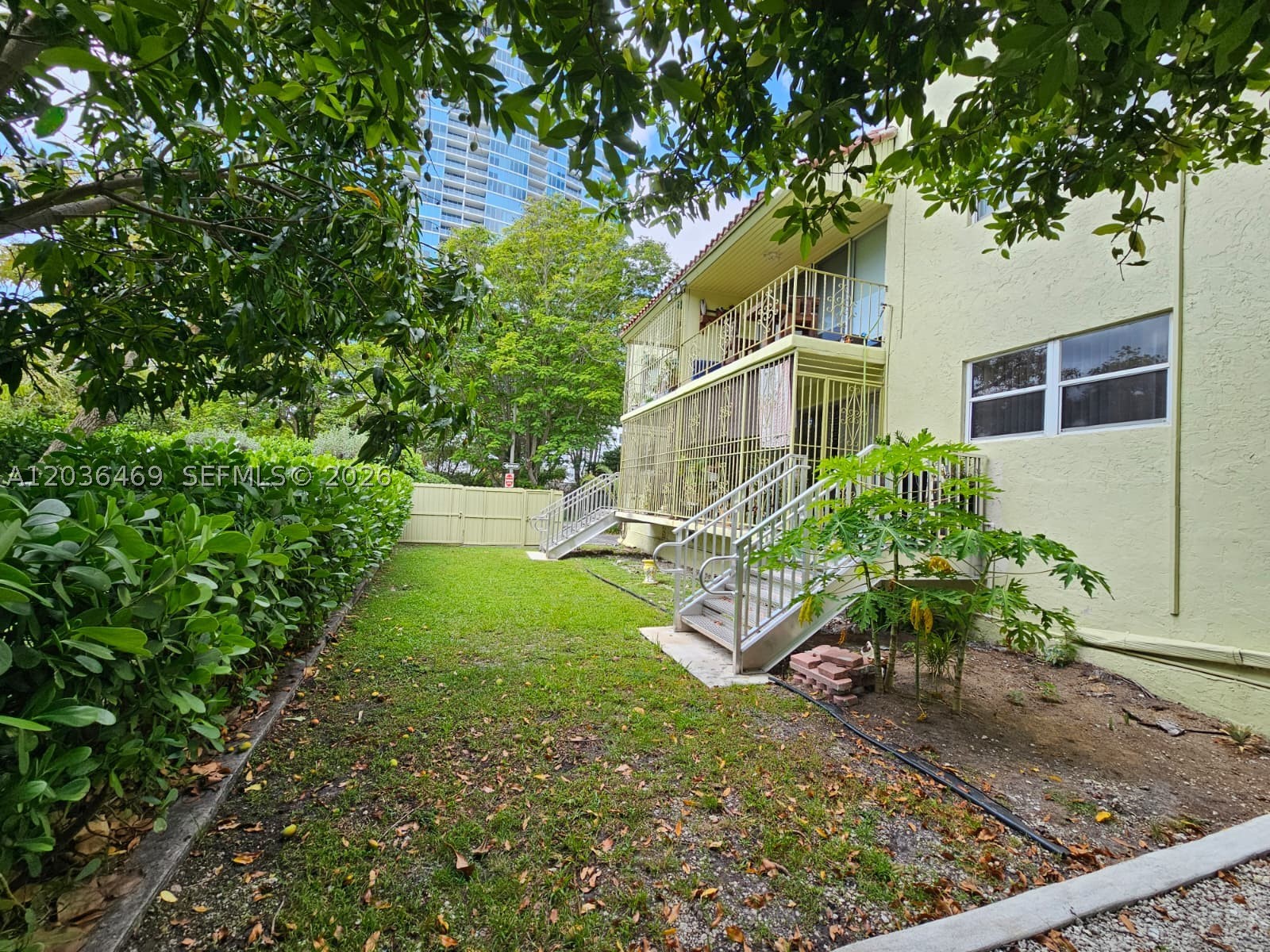 POINT BAY NORTH CONDO - Residential Lease