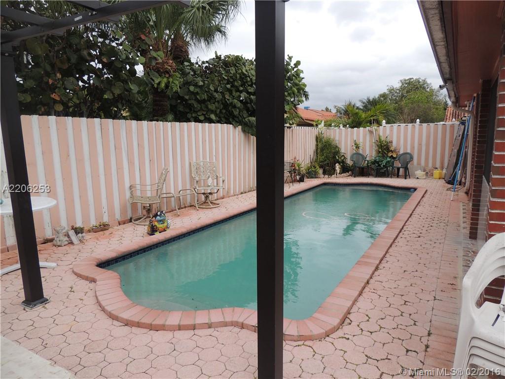 EDITH ESTATES - Residential