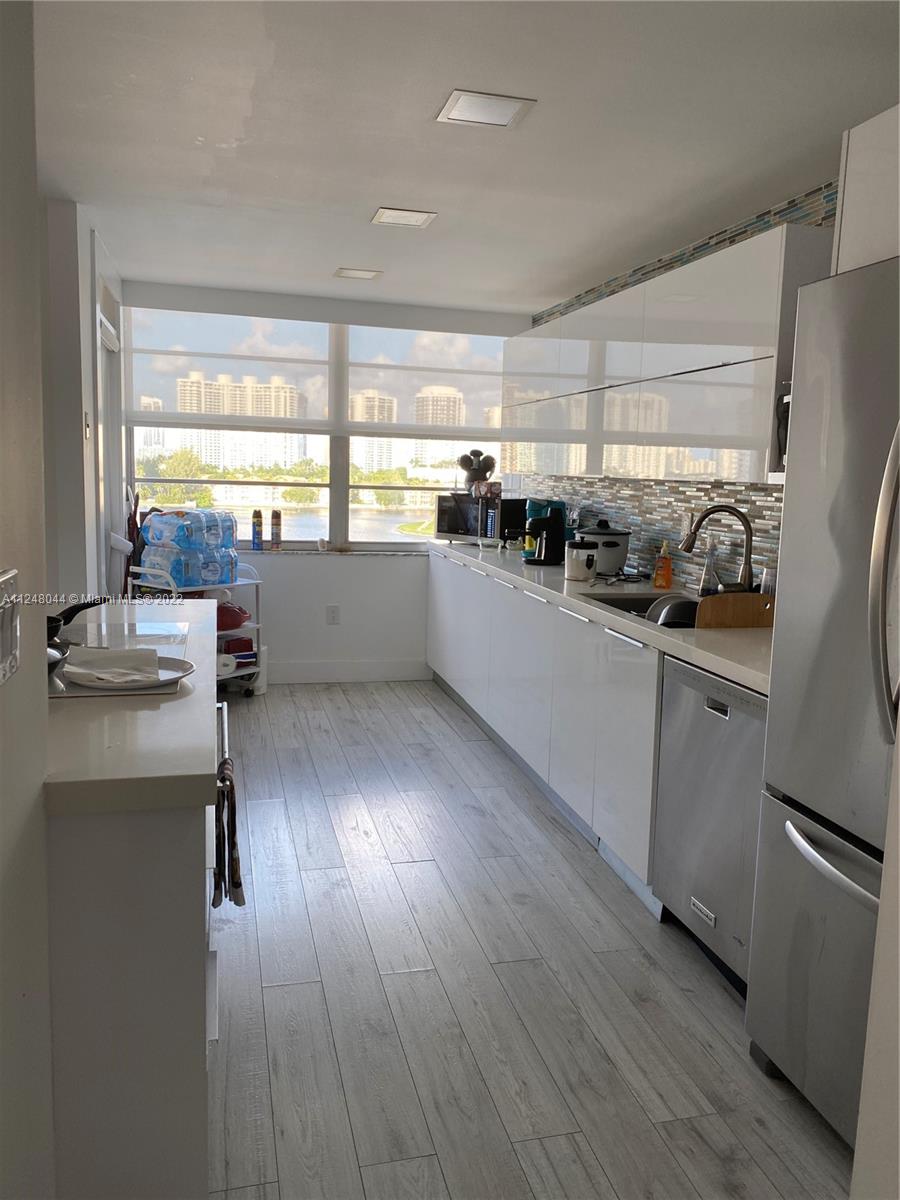 DEL PRADO MARINA - Residential Lease
