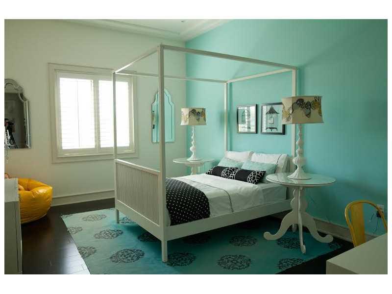 CORAL GABLES RIVIERA SEC - Residential