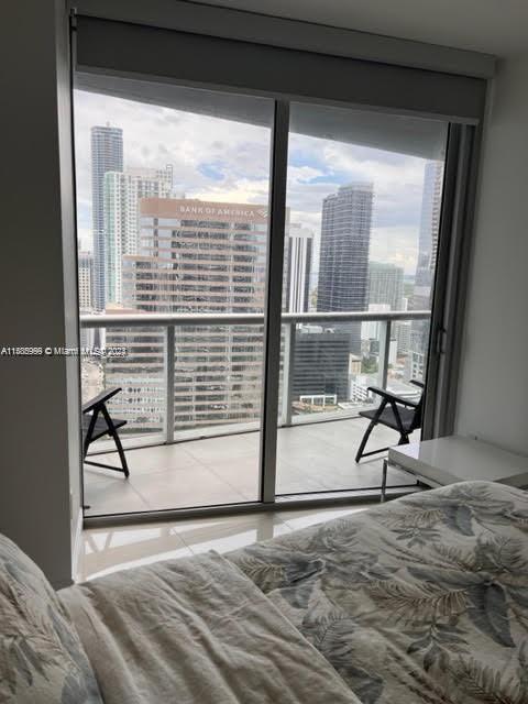 ICONBRICKELL CONDO NO 1 - Residential Lease