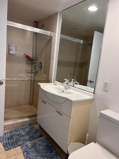 ICONBRICKELL CONDO NO 1 - Residential Lease