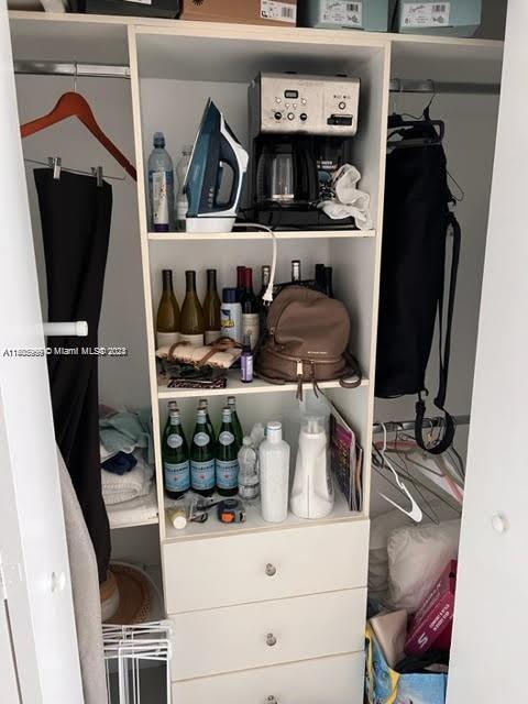 ICONBRICKELL CONDO NO 1 - Residential Lease