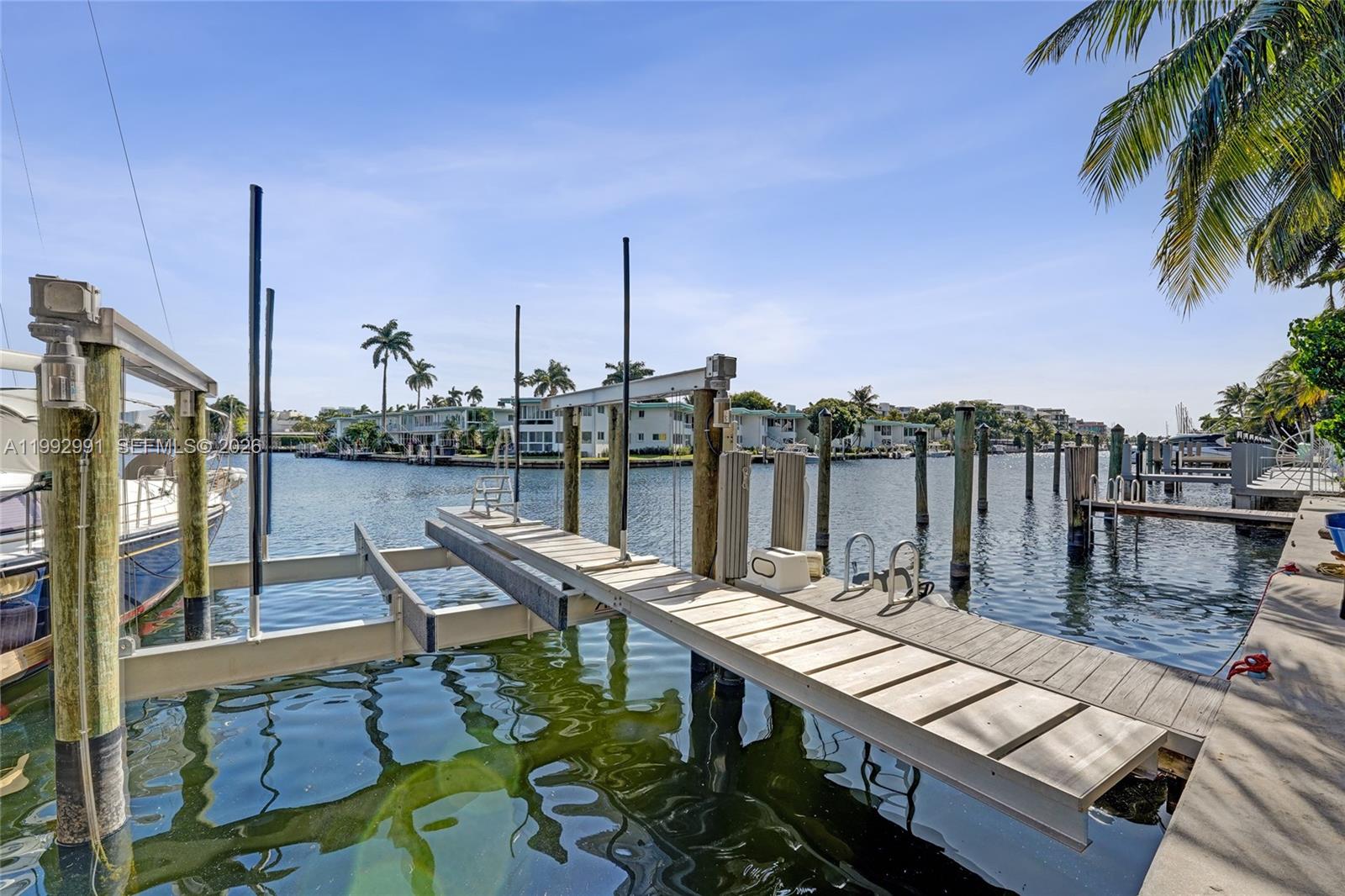 ARIA AT LAS OLAS CONDO - Residential