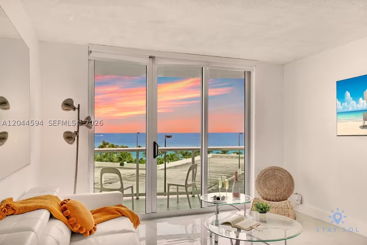 TIDES ON HOLLYWOOD BEACH - Residential