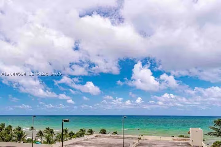 TIDES ON HOLLYWOOD BEACH - Residential
