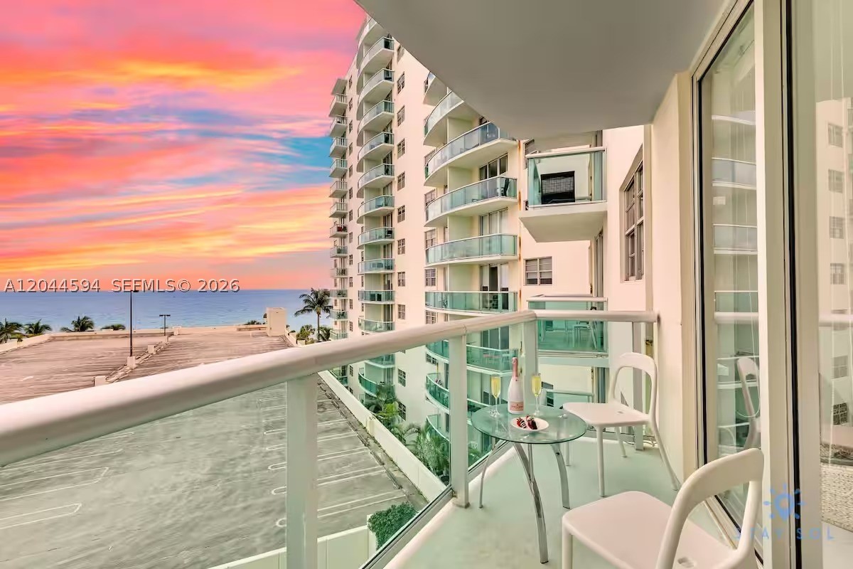 TIDES ON HOLLYWOOD BEACH - Residential