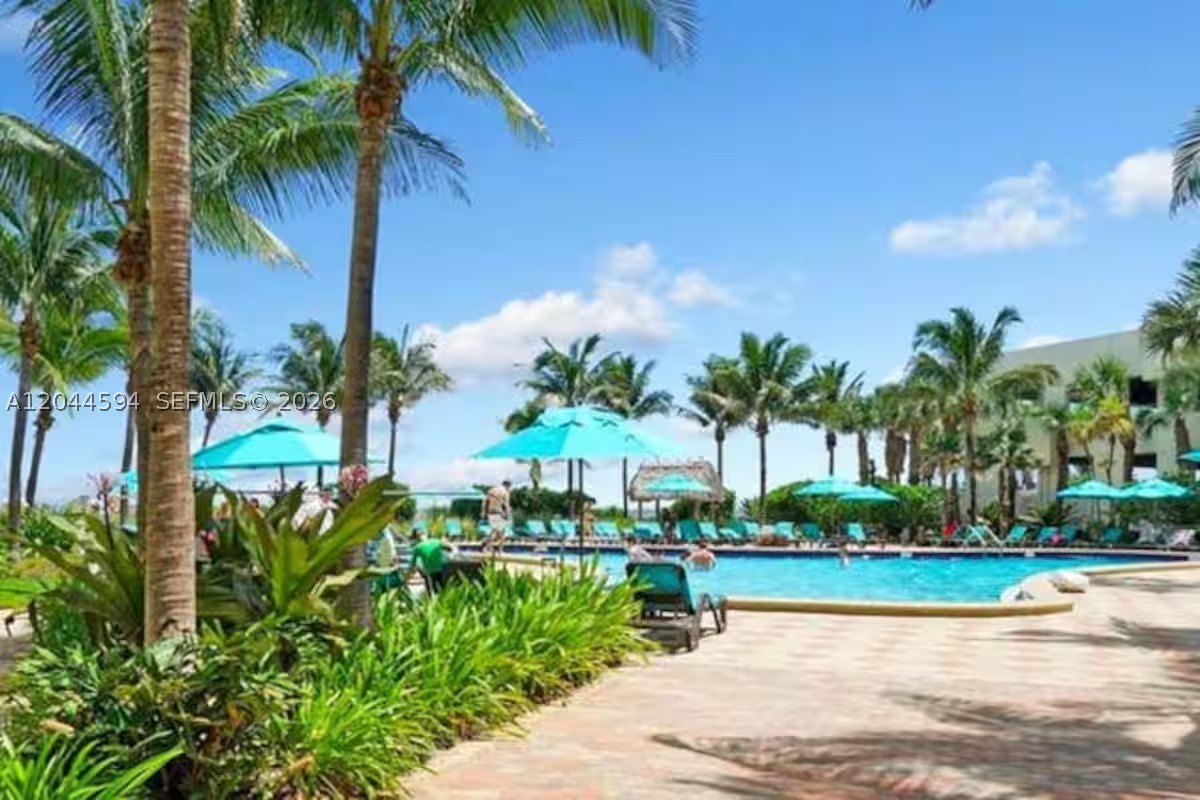 TIDES ON HOLLYWOOD BEACH - Residential