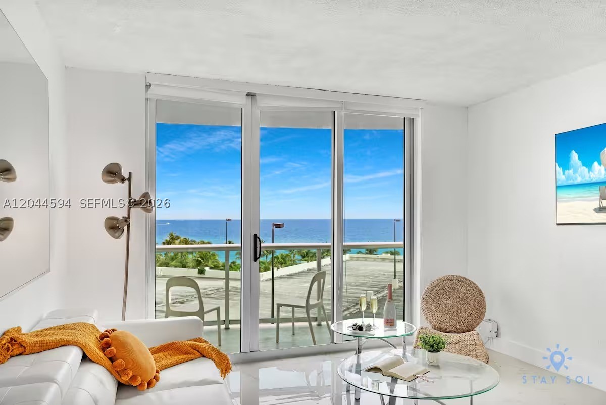 TIDES ON HOLLYWOOD BEACH - Residential