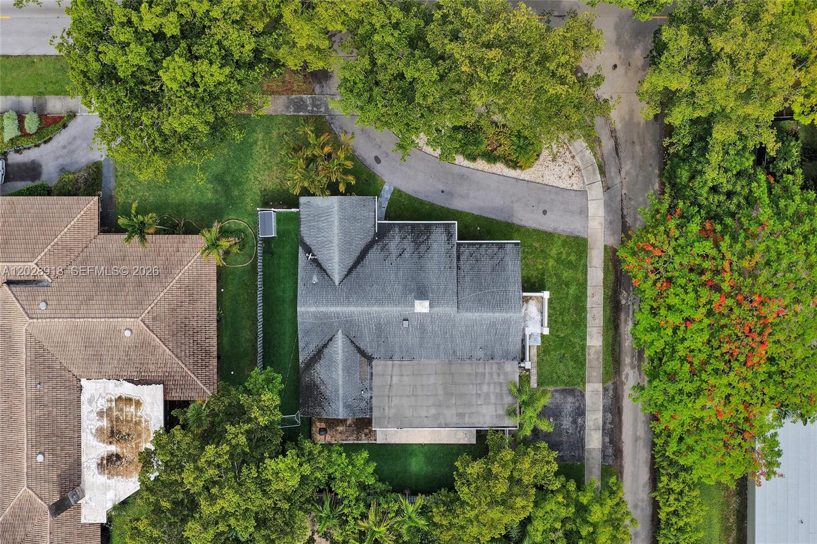 ELLARUE ESTATES - Residential
