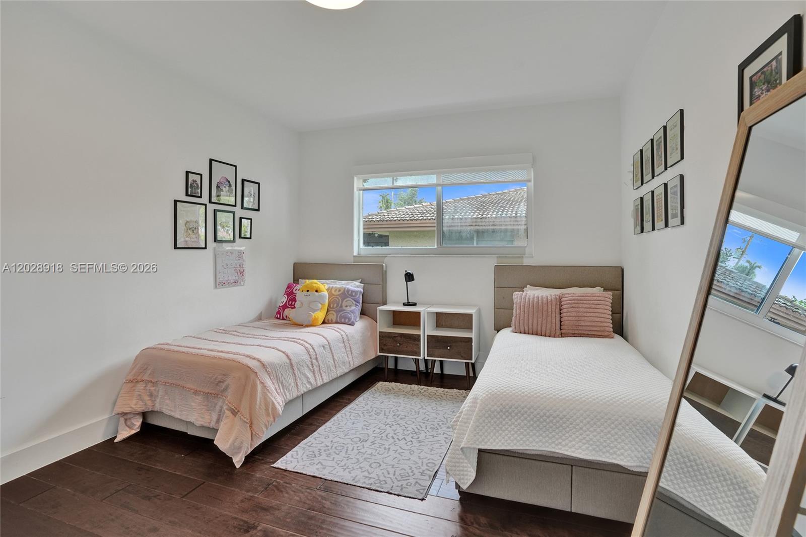ELLARUE ESTATES - Residential