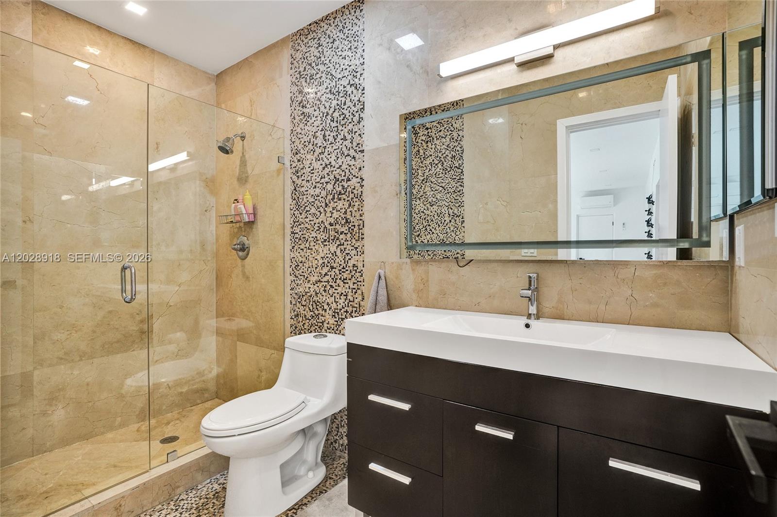 ELLARUE ESTATES - Residential