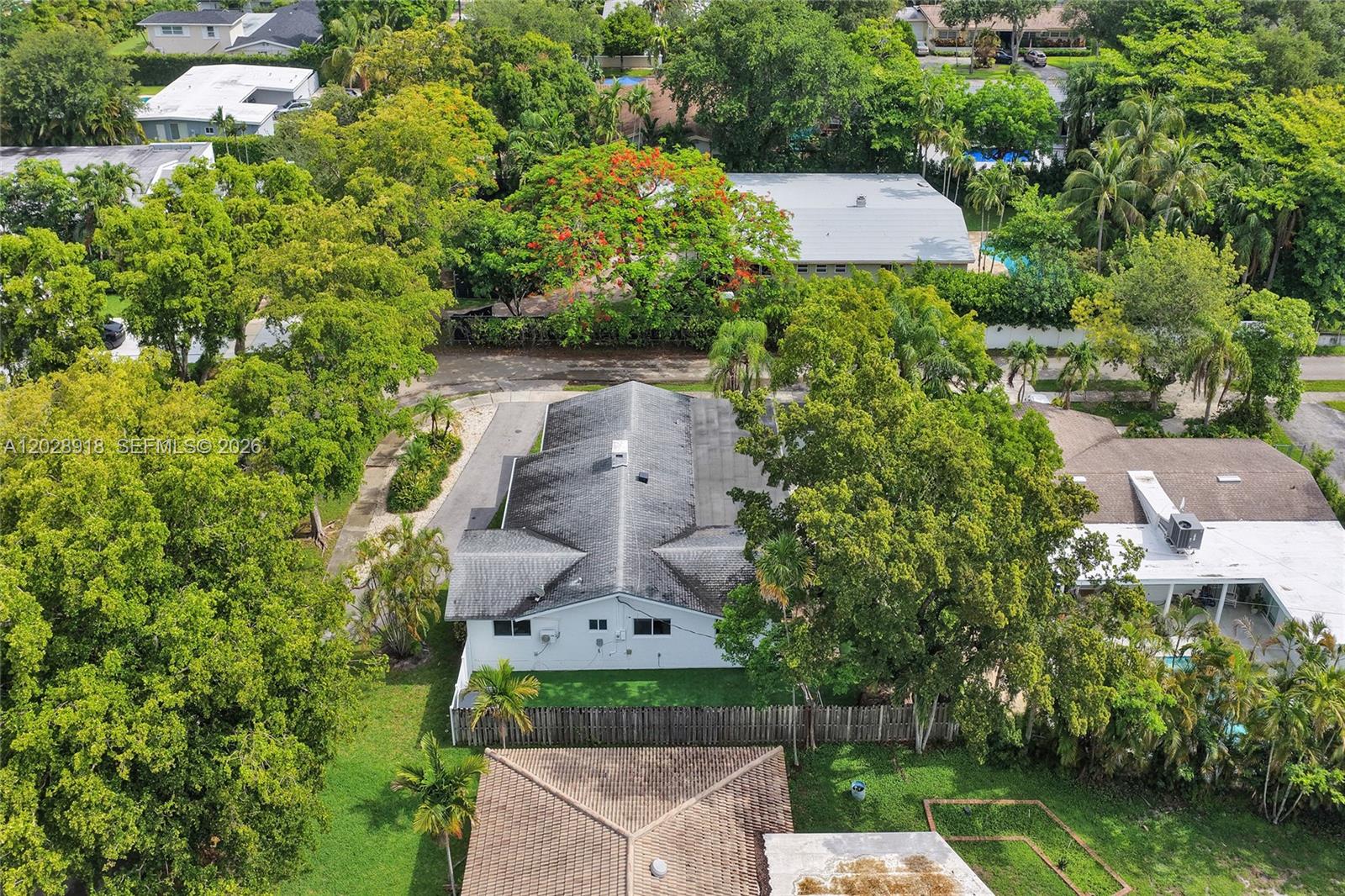 ELLARUE ESTATES - Residential