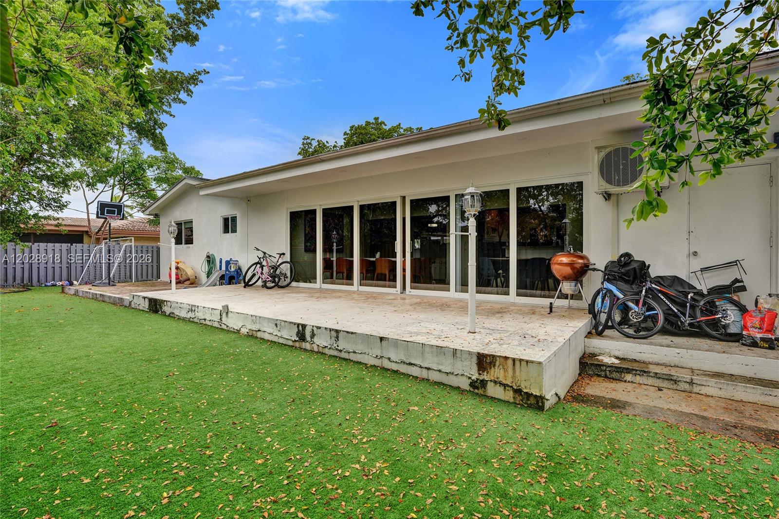 ELLARUE ESTATES - Residential
