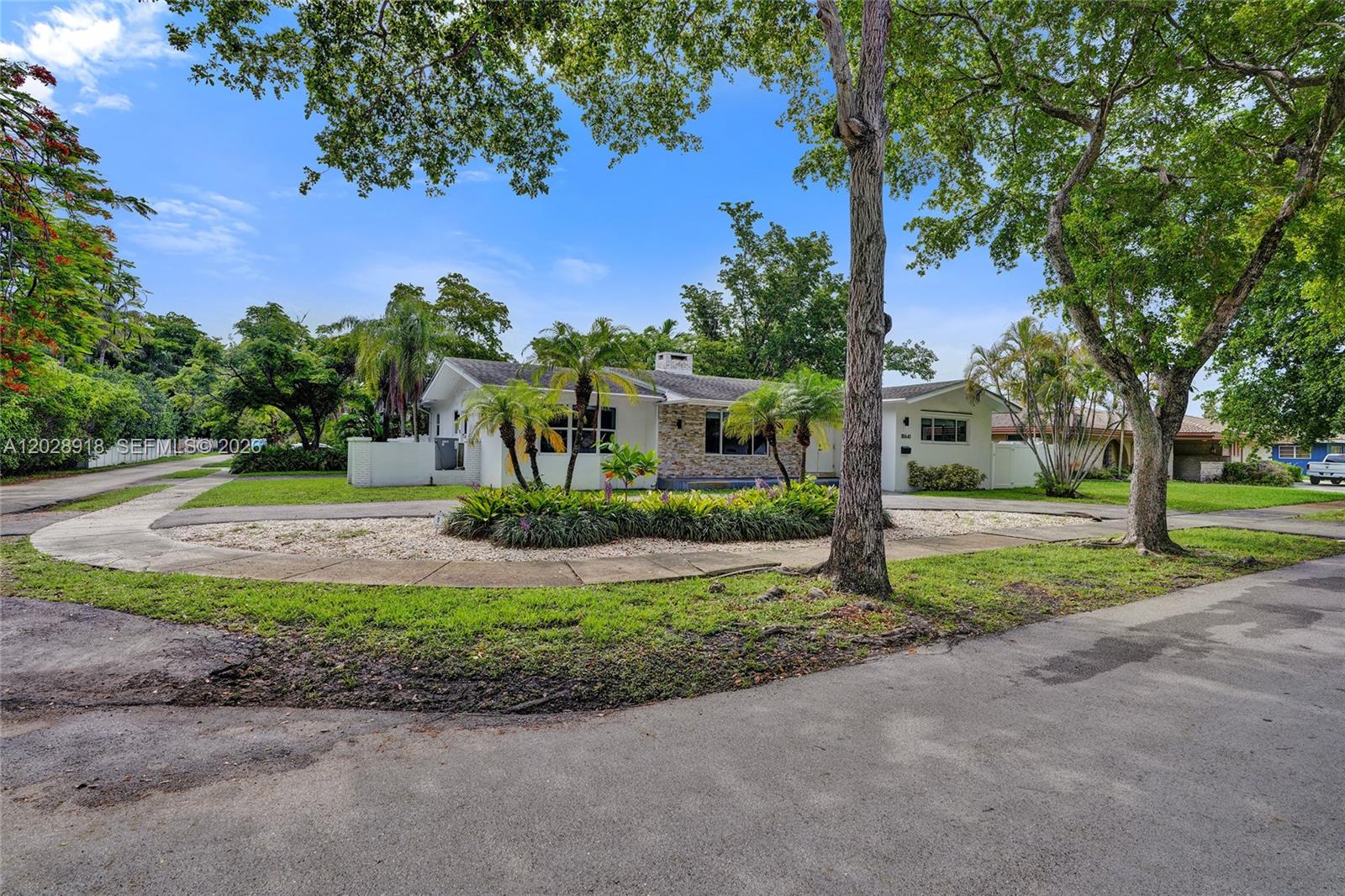 ELLARUE ESTATES - Residential