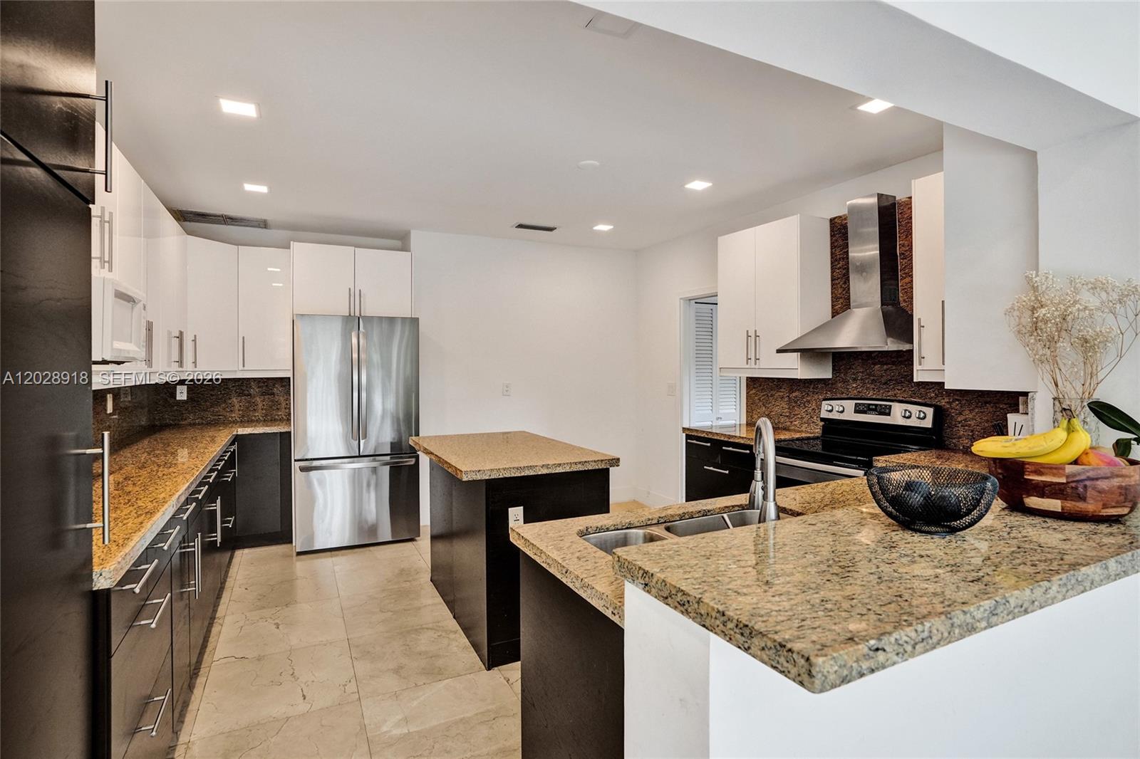 ELLARUE ESTATES - Residential