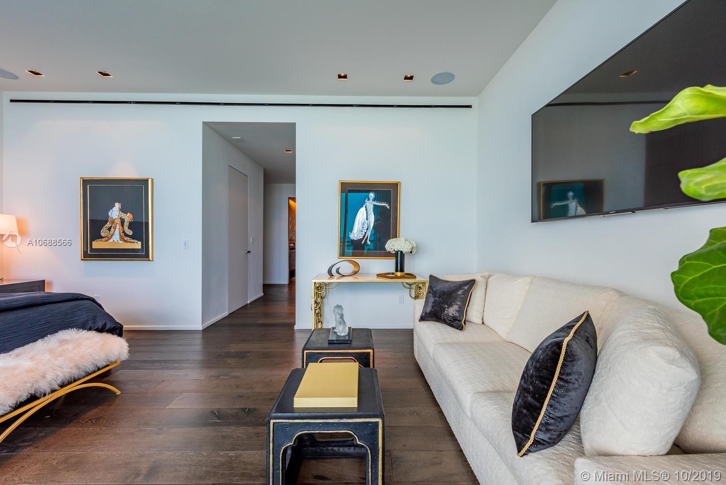 JADE RESIDENCES AT BRICKEL - Residential