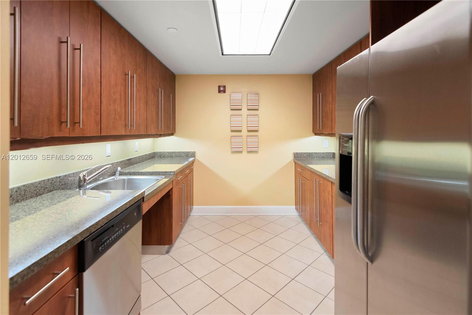TOSCANO CONDO - Residential