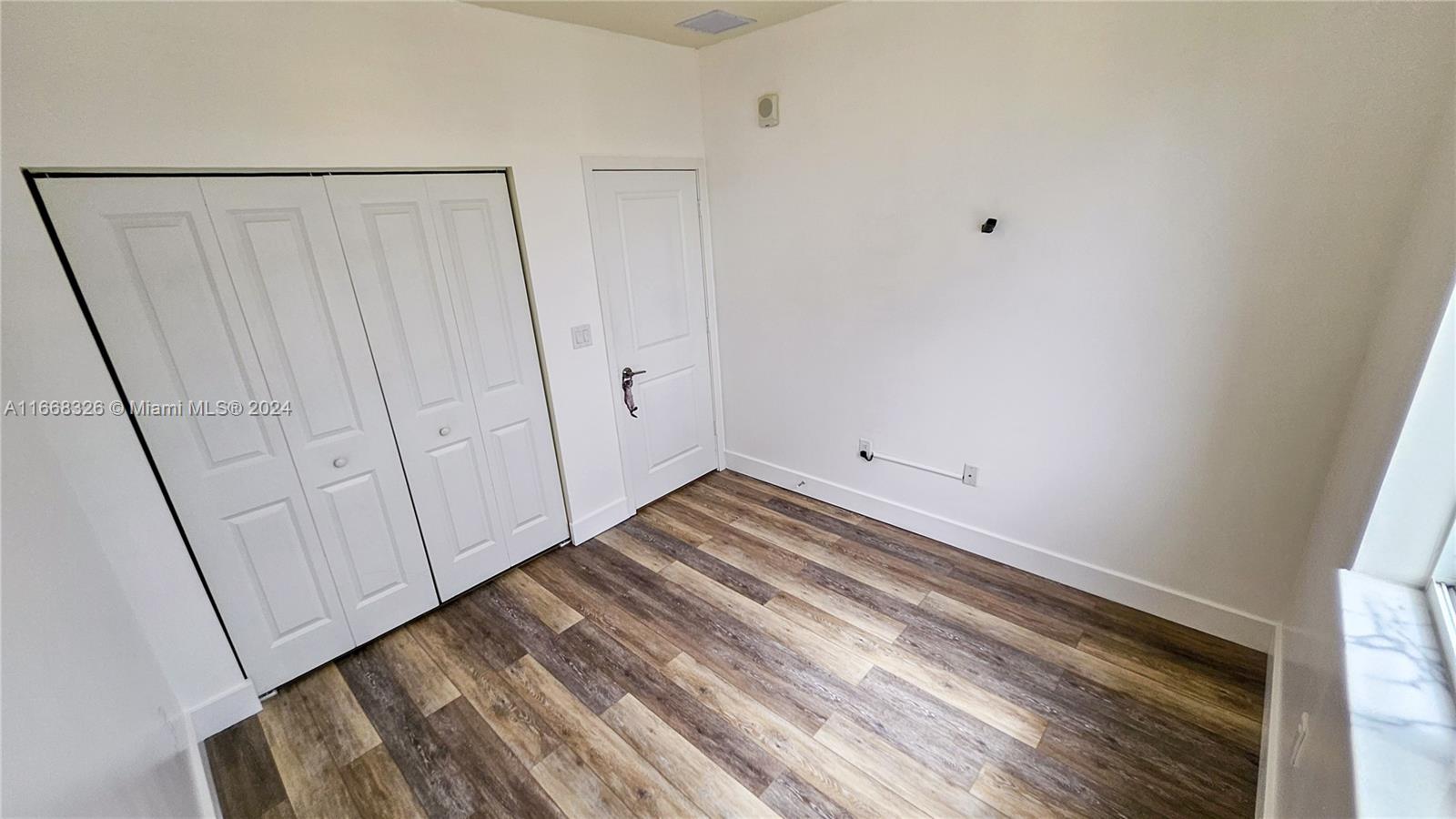 LANDMARK AT DORAL - Residential Lease