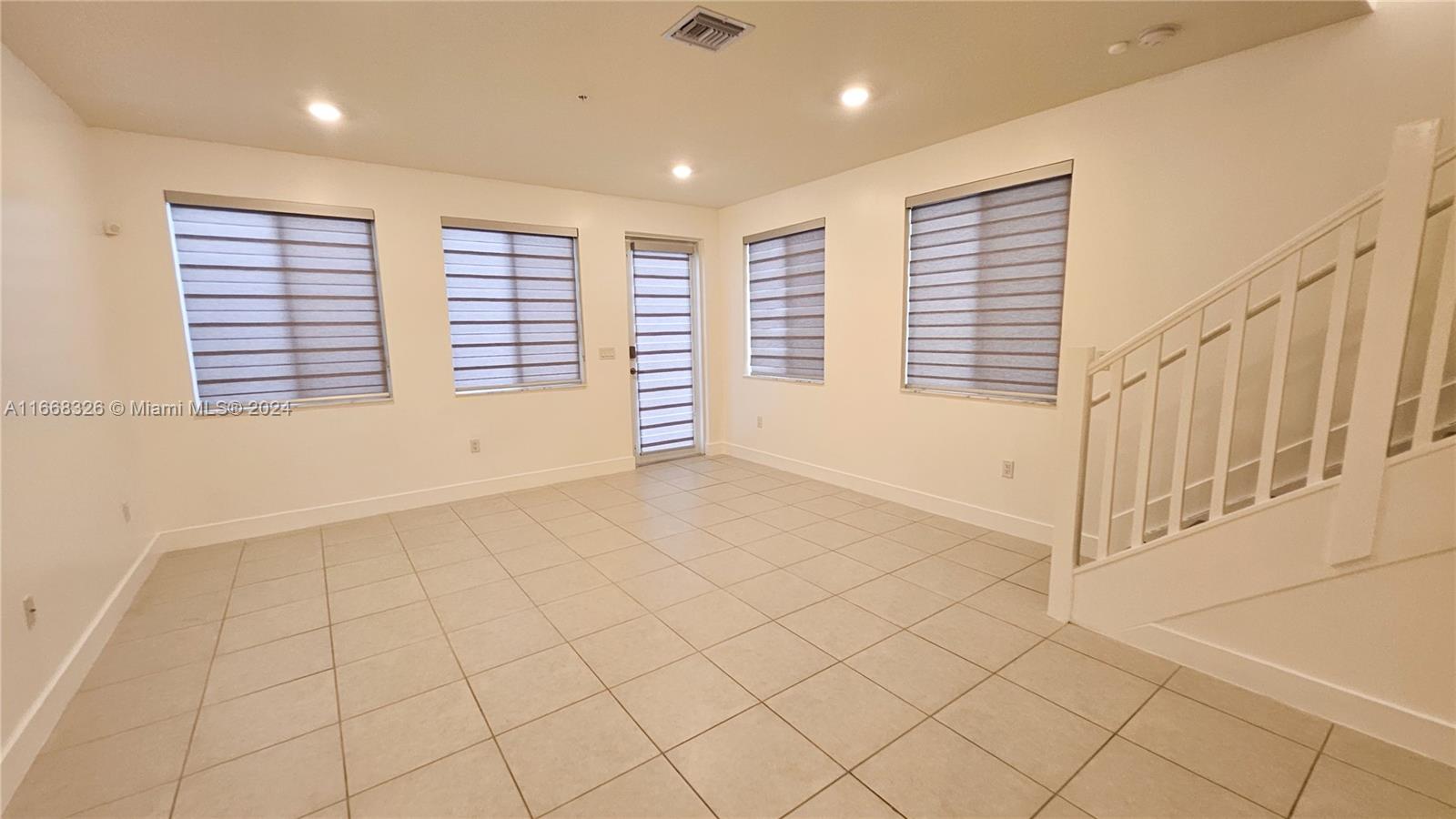 LANDMARK AT DORAL - Residential Lease