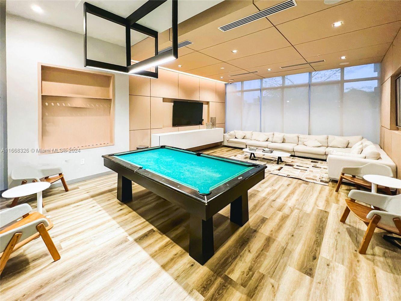 LANDMARK AT DORAL - Residential Lease