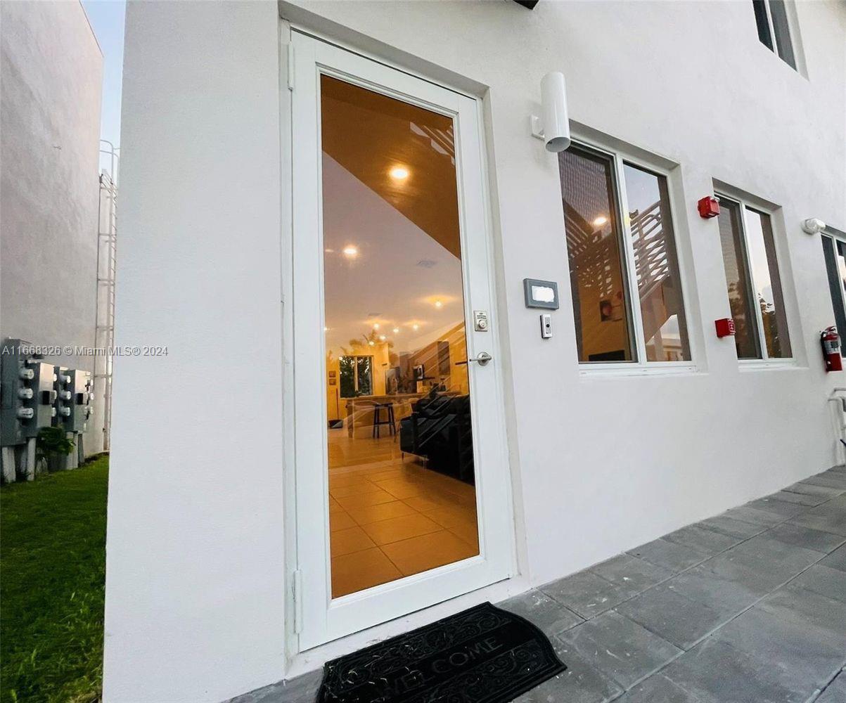 LANDMARK AT DORAL - Residential Lease