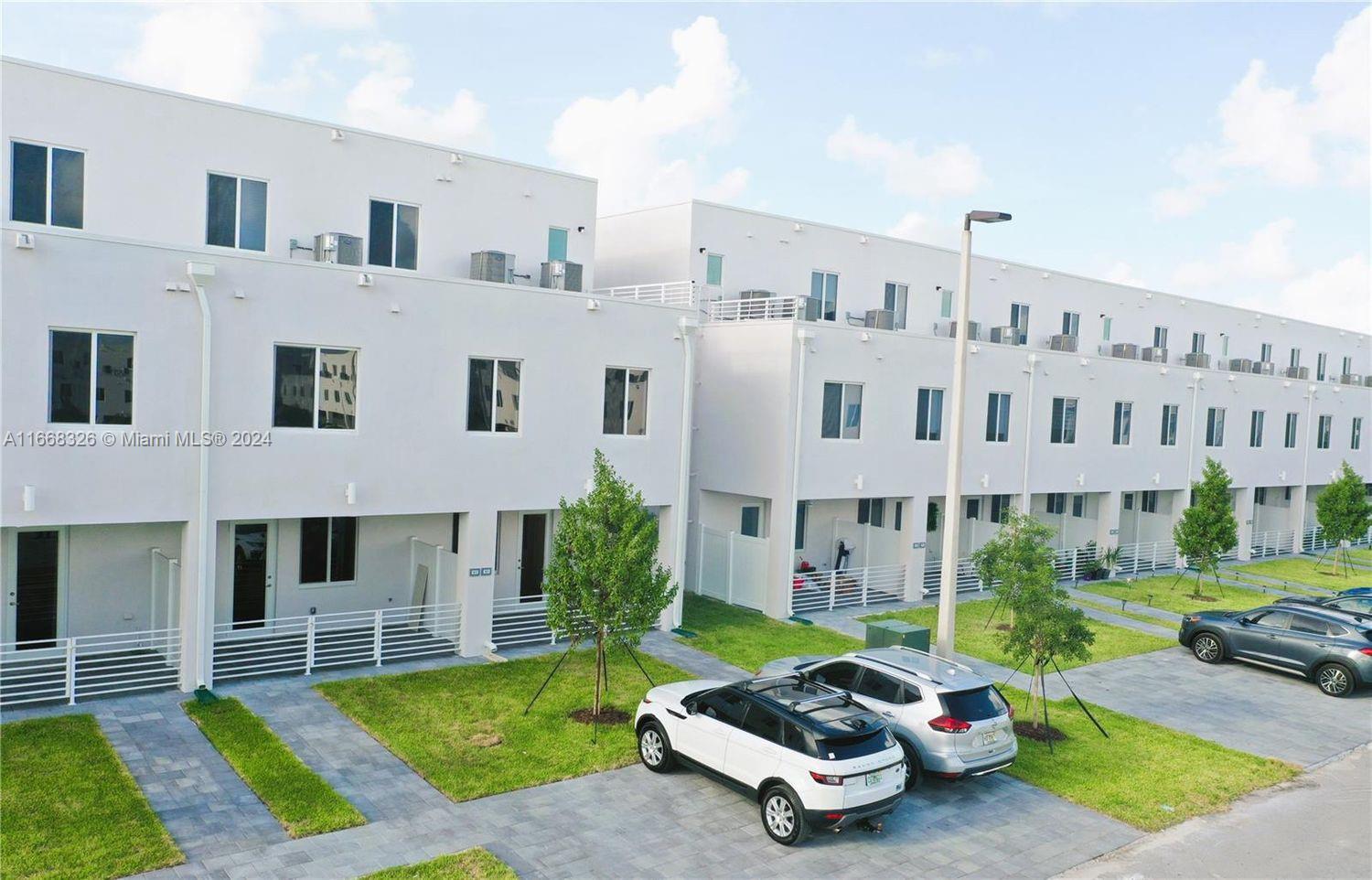 LANDMARK AT DORAL - Residential Lease