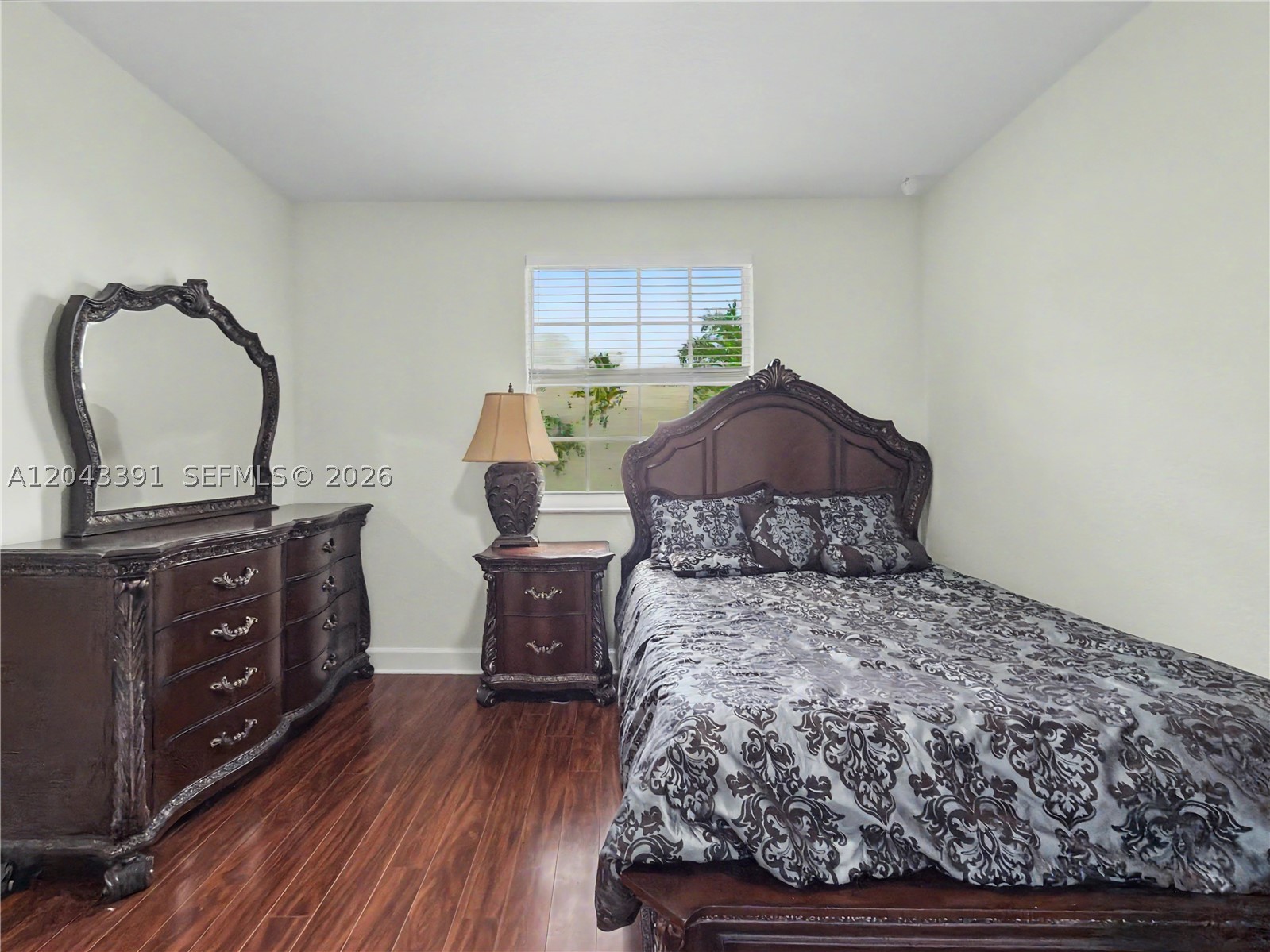 SUNSET LAKES PLAT ONE - Residential