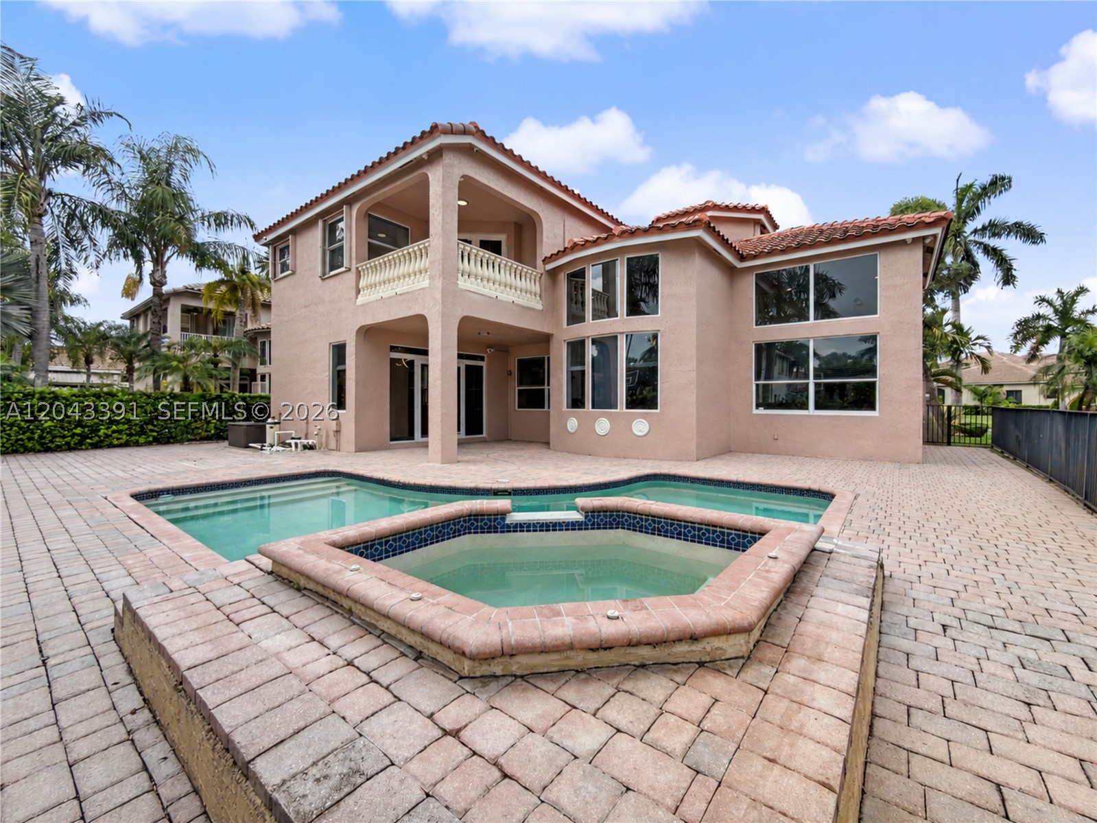 SUNSET LAKES PLAT ONE - Residential