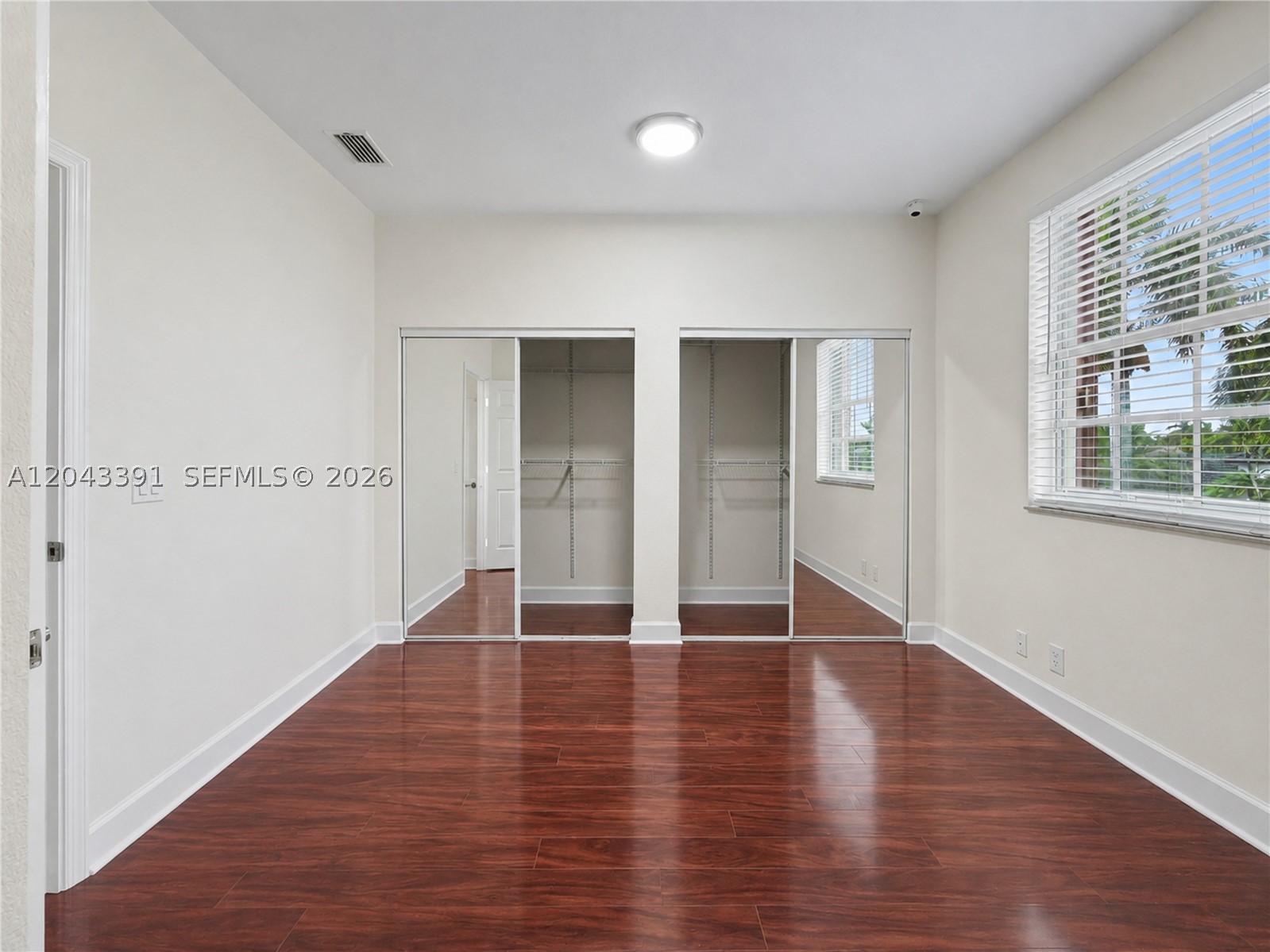 SUNSET LAKES PLAT ONE - Residential
