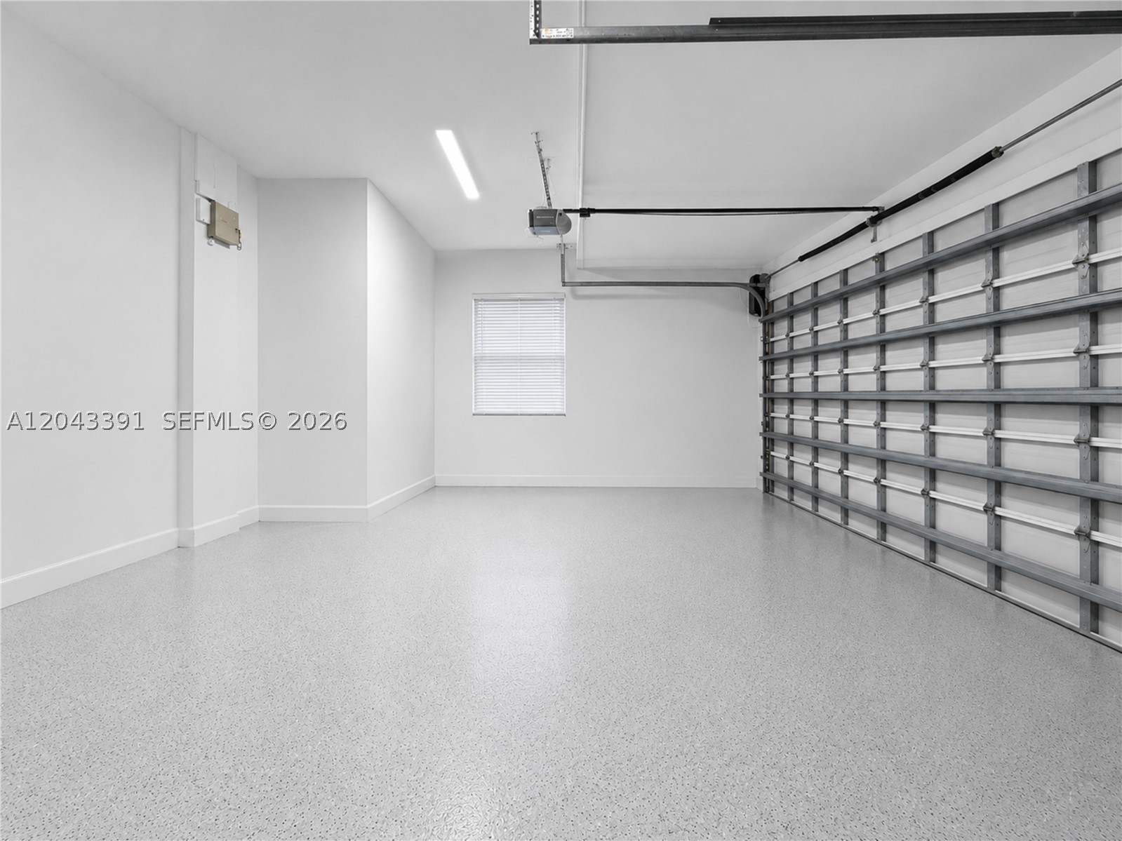 SUNSET LAKES PLAT ONE - Residential
