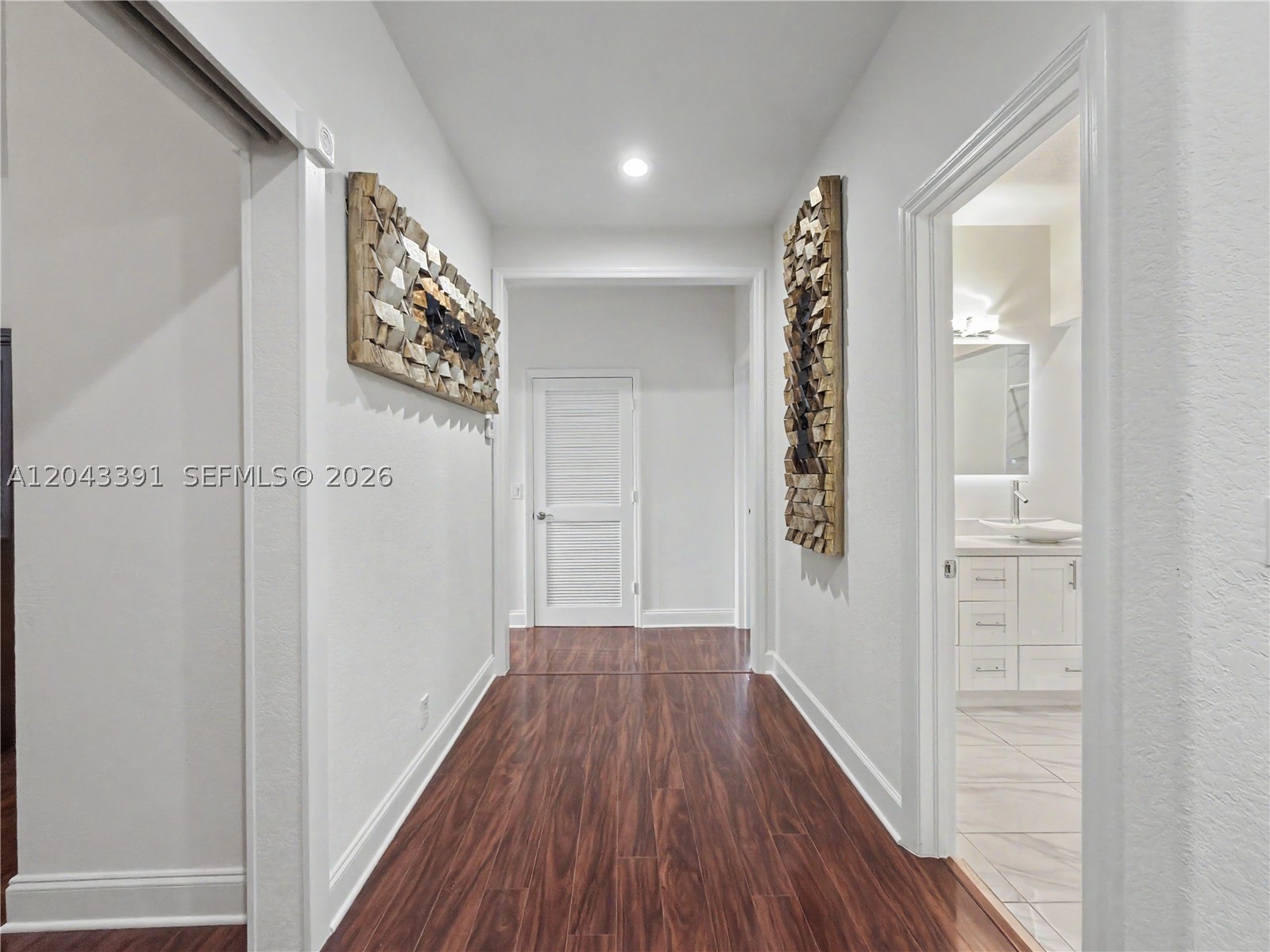 SUNSET LAKES PLAT ONE - Residential