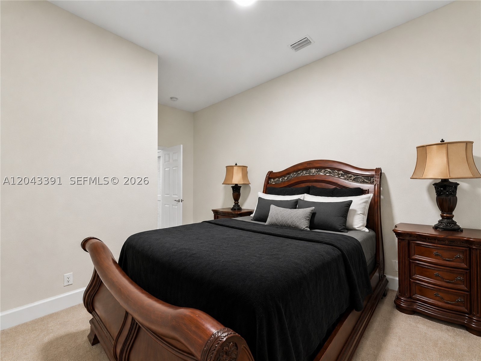 SUNSET LAKES PLAT ONE - Residential