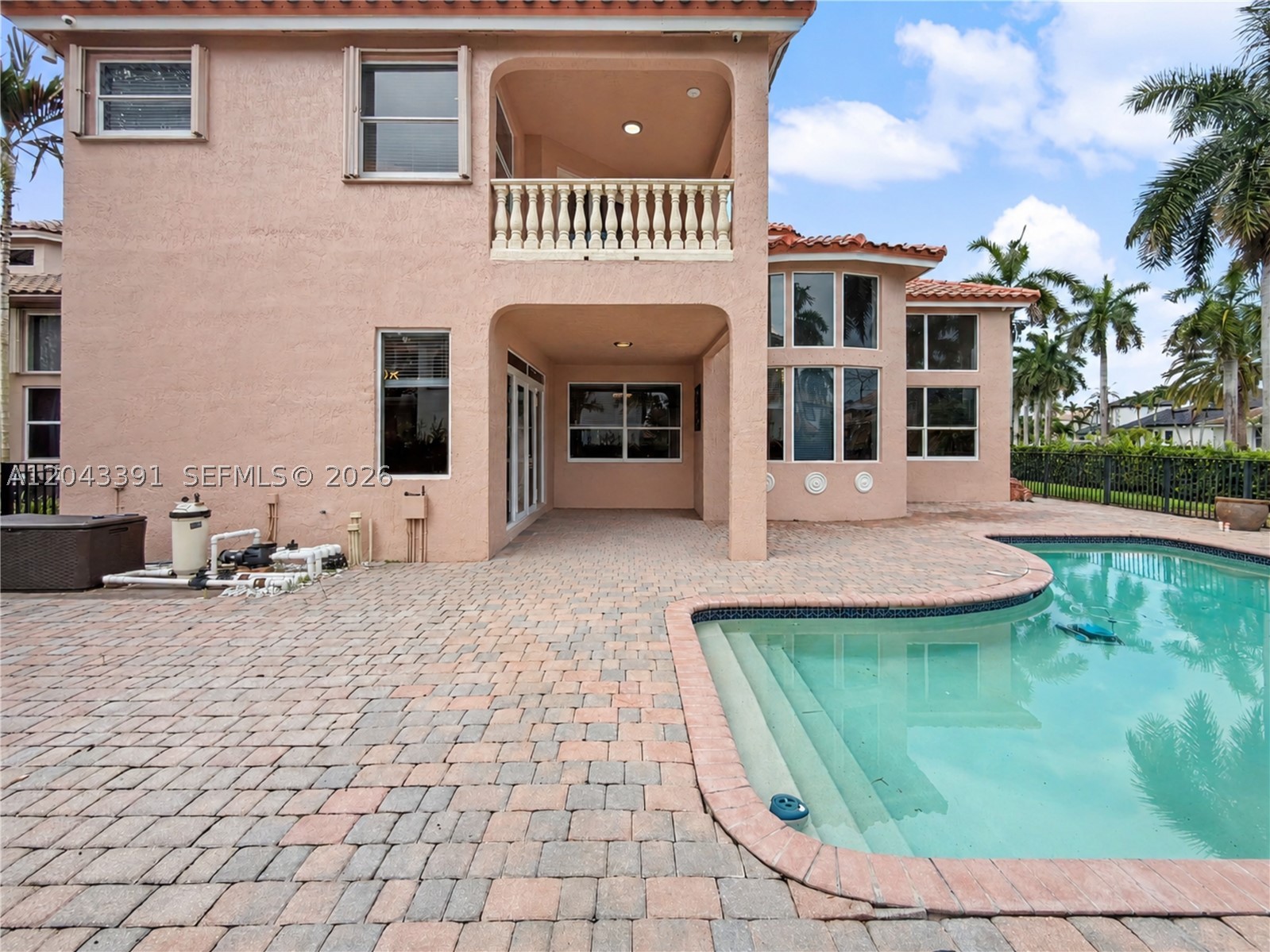 SUNSET LAKES PLAT ONE - Residential