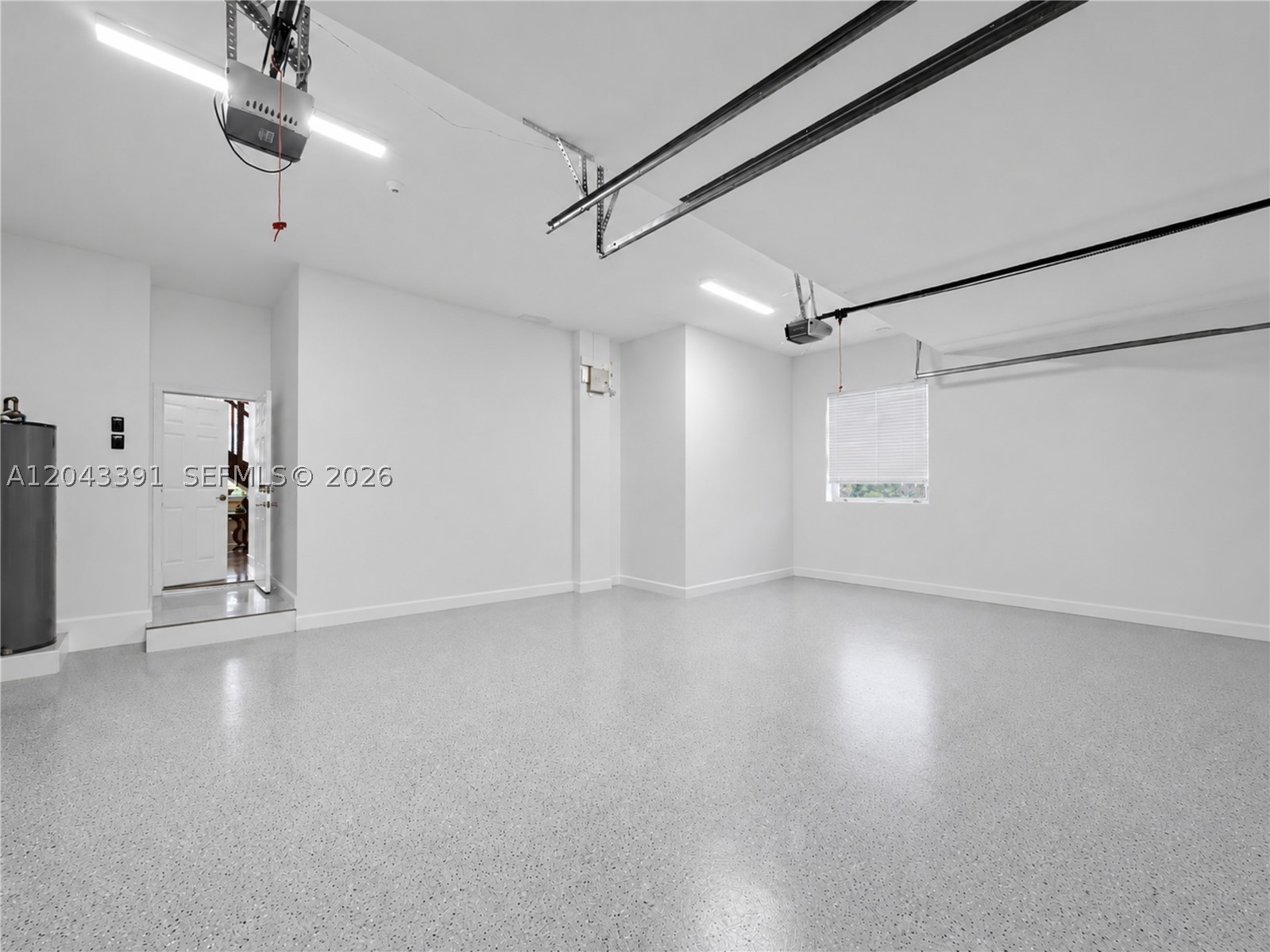 SUNSET LAKES PLAT ONE - Residential