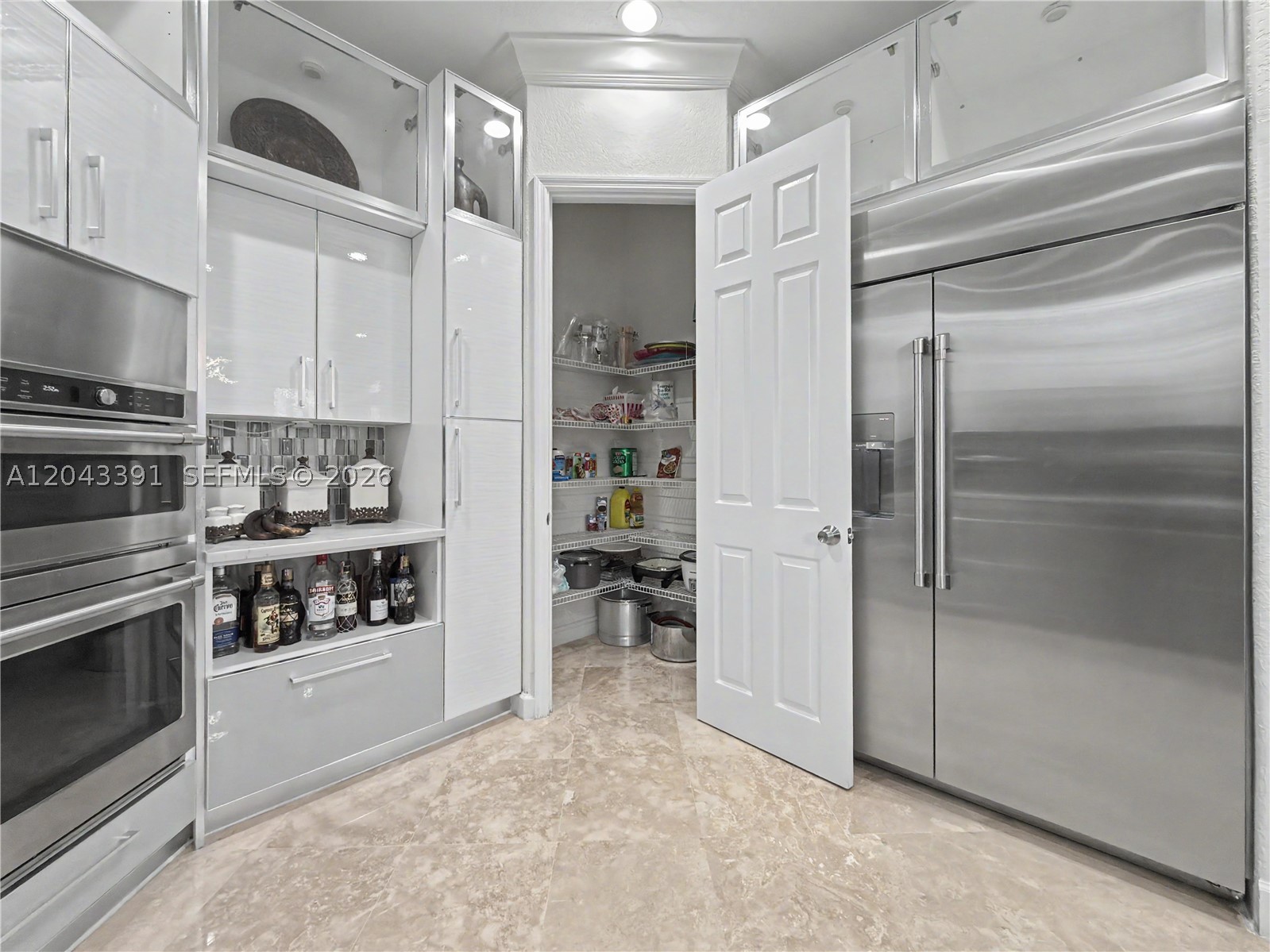 SUNSET LAKES PLAT ONE - Residential