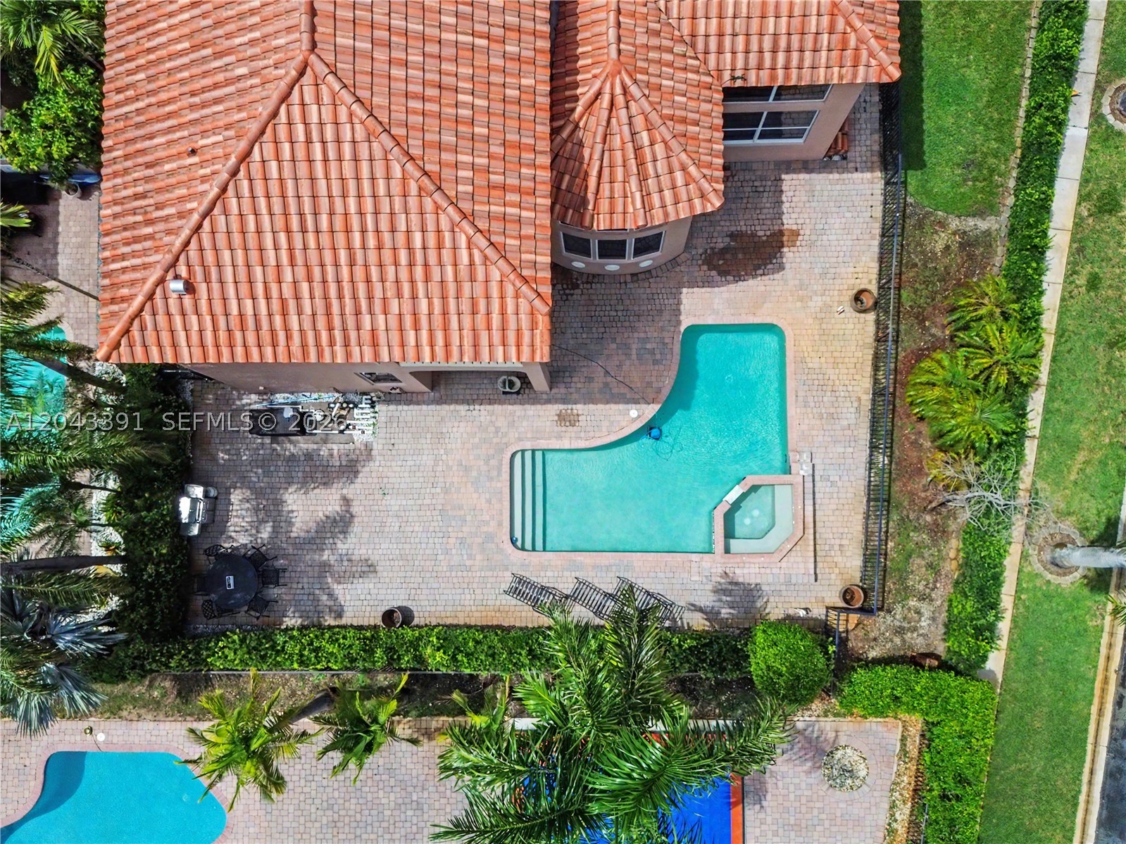 SUNSET LAKES PLAT ONE - Residential