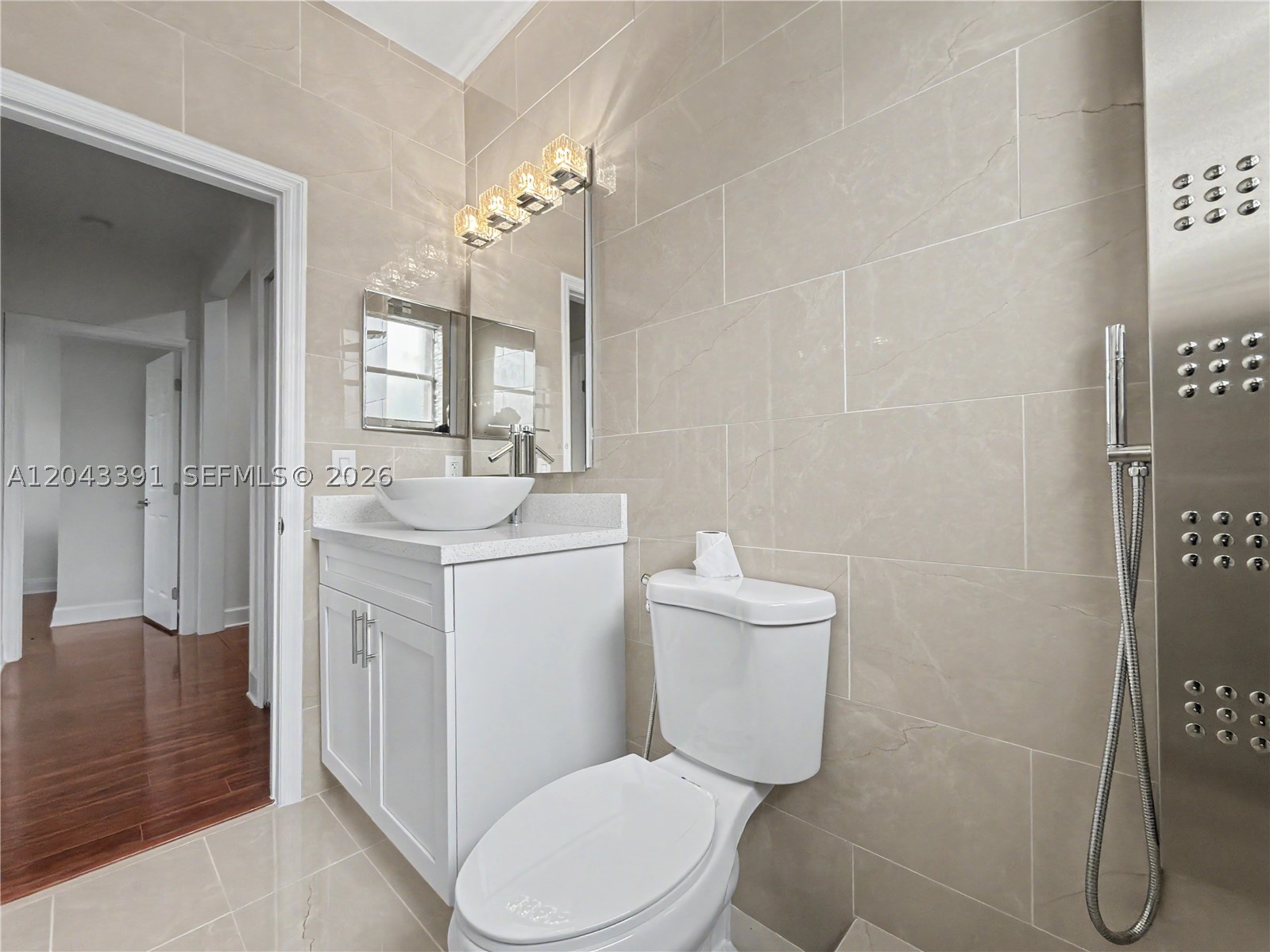 SUNSET LAKES PLAT ONE - Residential