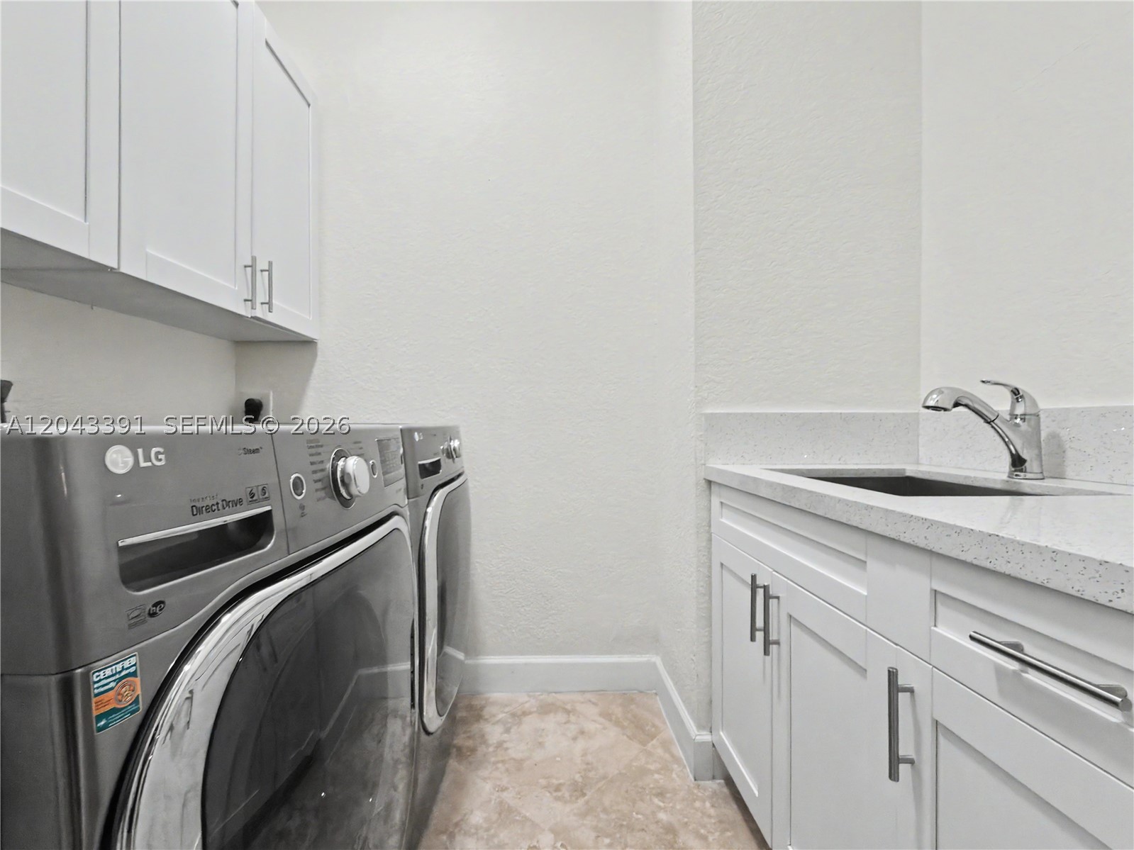 SUNSET LAKES PLAT ONE - Residential