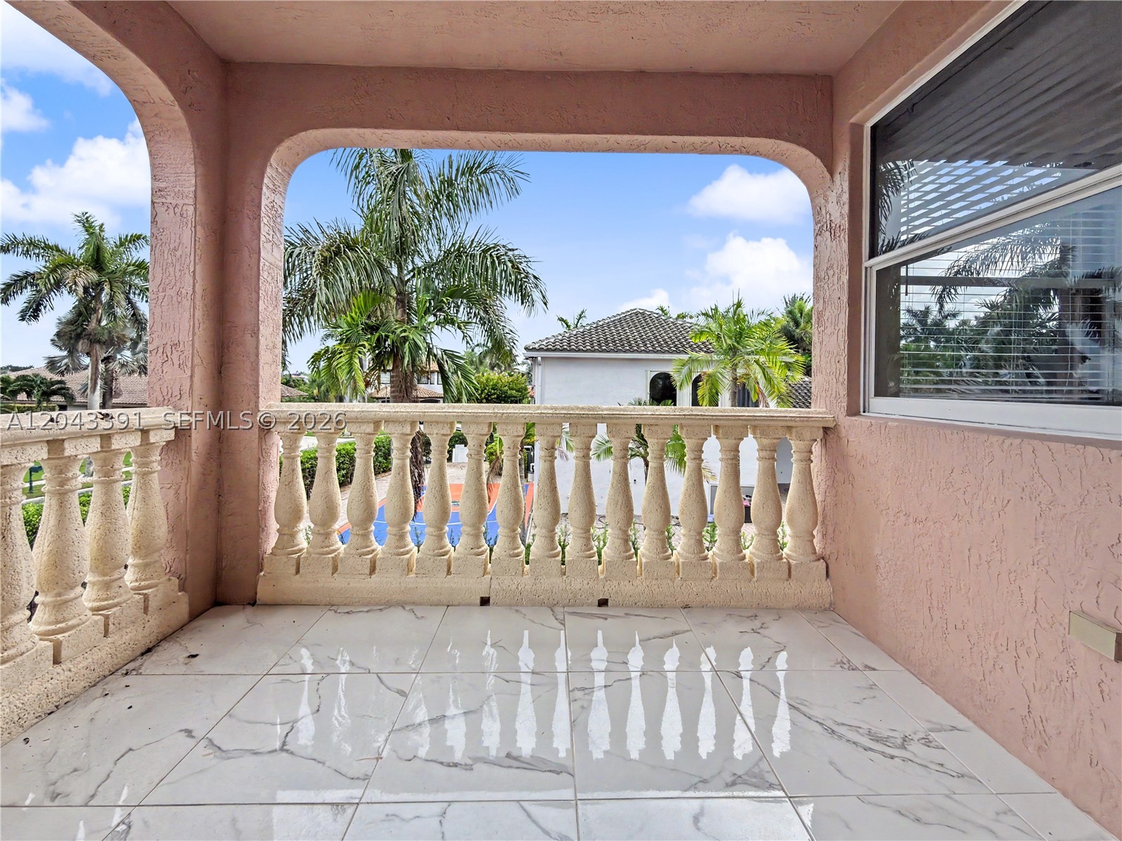 SUNSET LAKES PLAT ONE - Residential