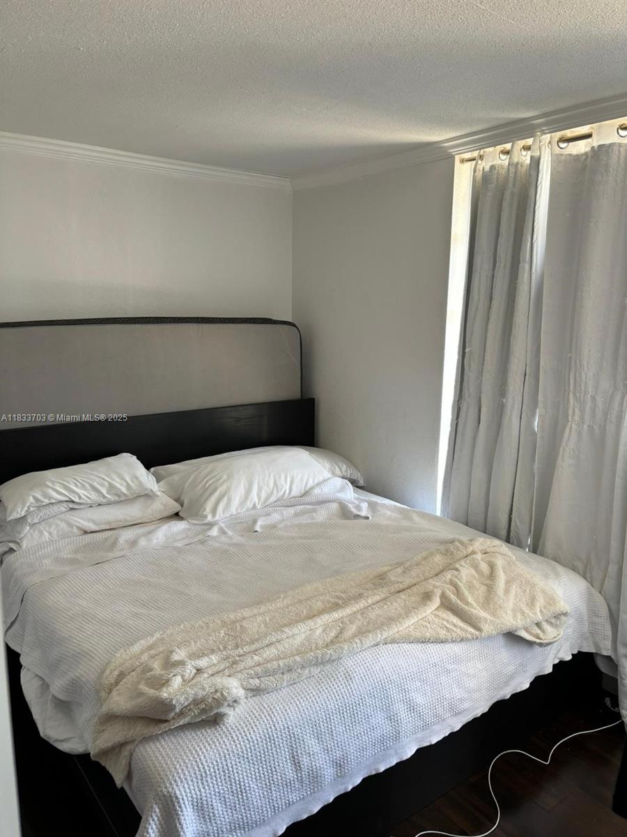 BAHIA VISTA CONDO - Residential