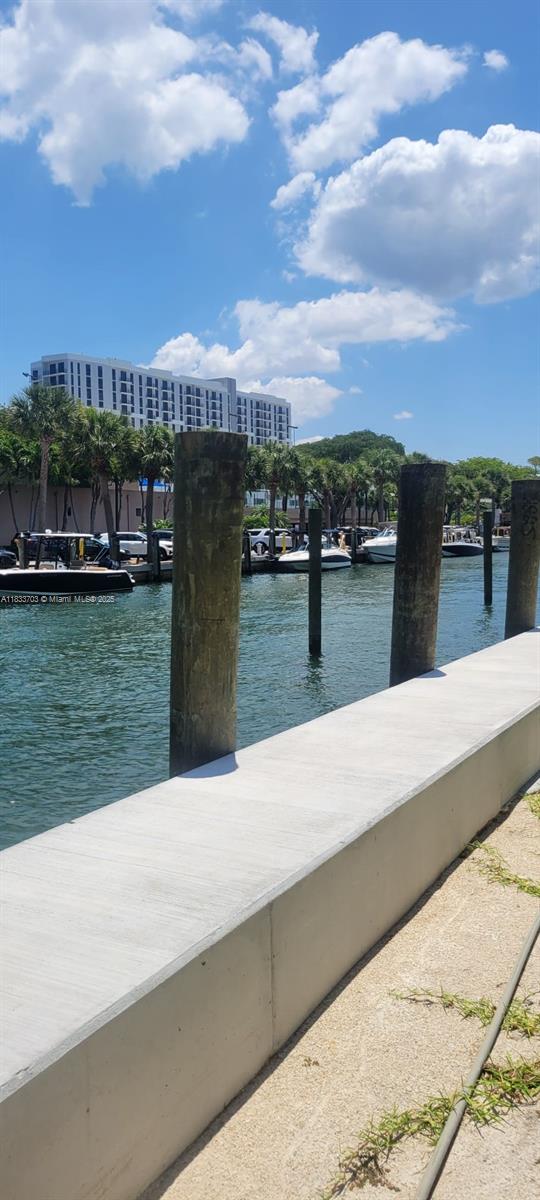 BAHIA VISTA CONDO - Residential
