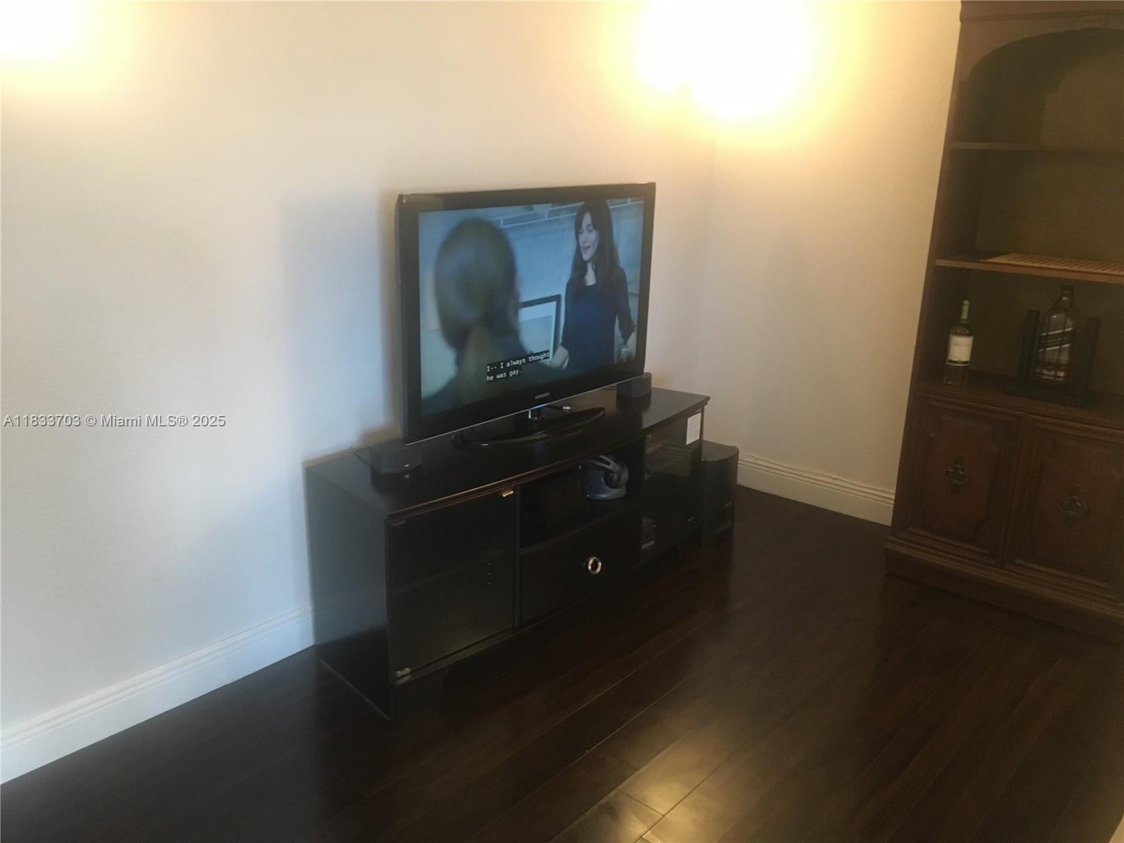 BAHIA VISTA CONDO - Residential