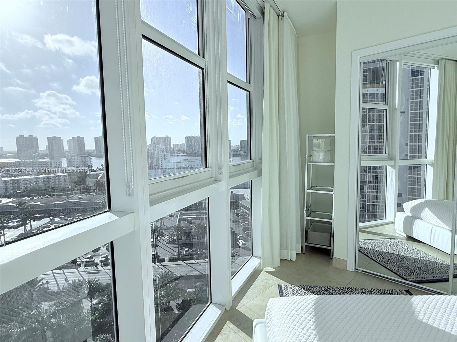 TRUMP ROYALE CONDO - Residential Lease