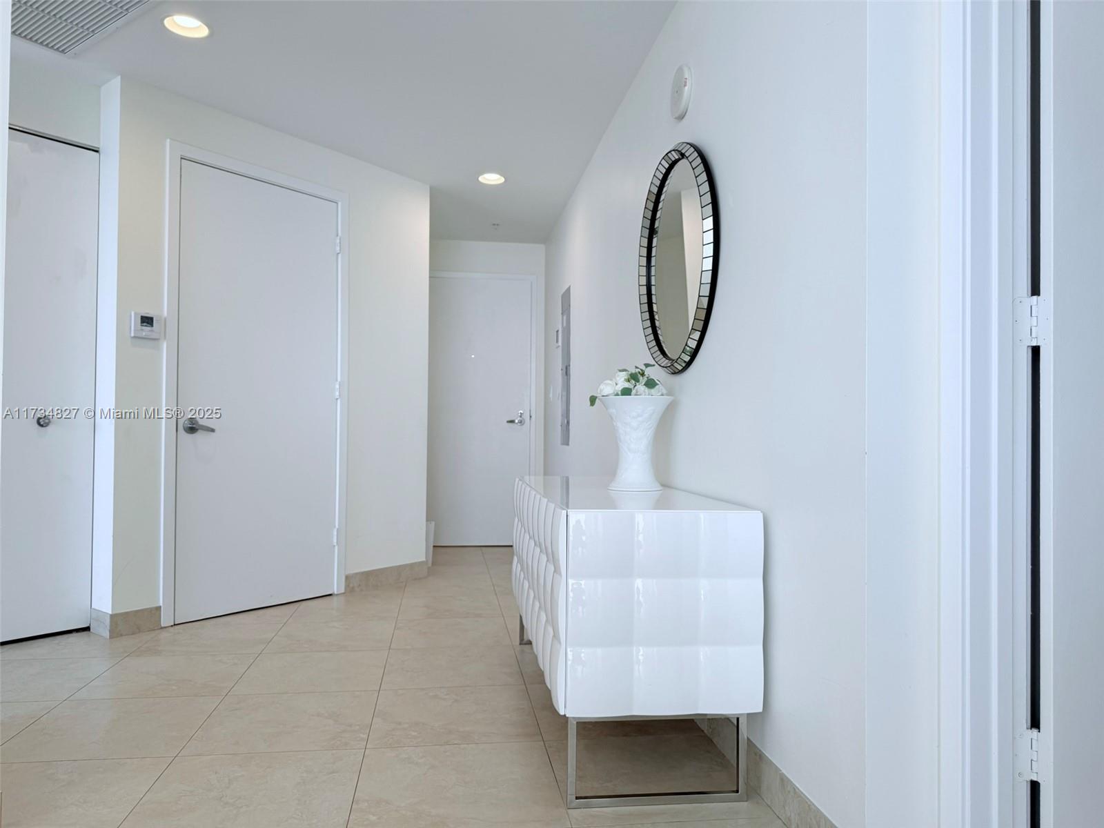 TRUMP ROYALE CONDO - Residential Lease