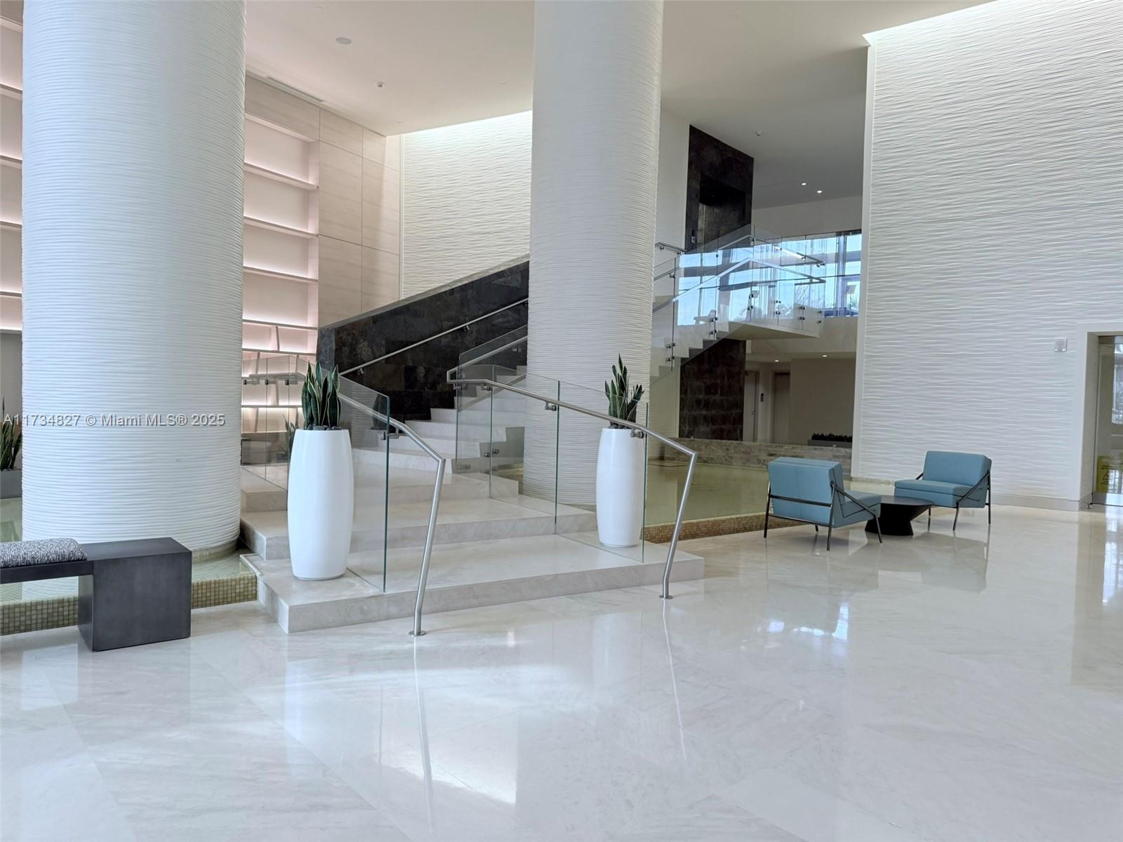 TRUMP ROYALE CONDO - Residential Lease