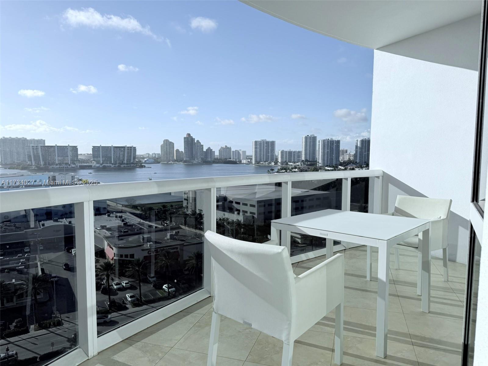TRUMP ROYALE CONDO - Residential Lease